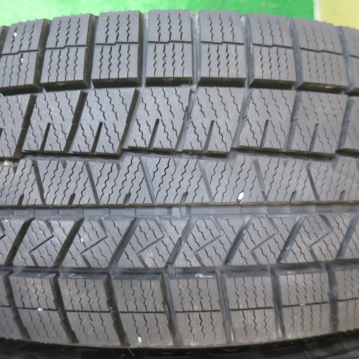 バリ溝！23年！キレイ！9.5分★フォレスター 等 205/65R16 スタッドレス ダンロップ ウインターマックス 03 BRANDLE-LINE ブランドルライン 16インチ PCD100/5H★5102809NJス