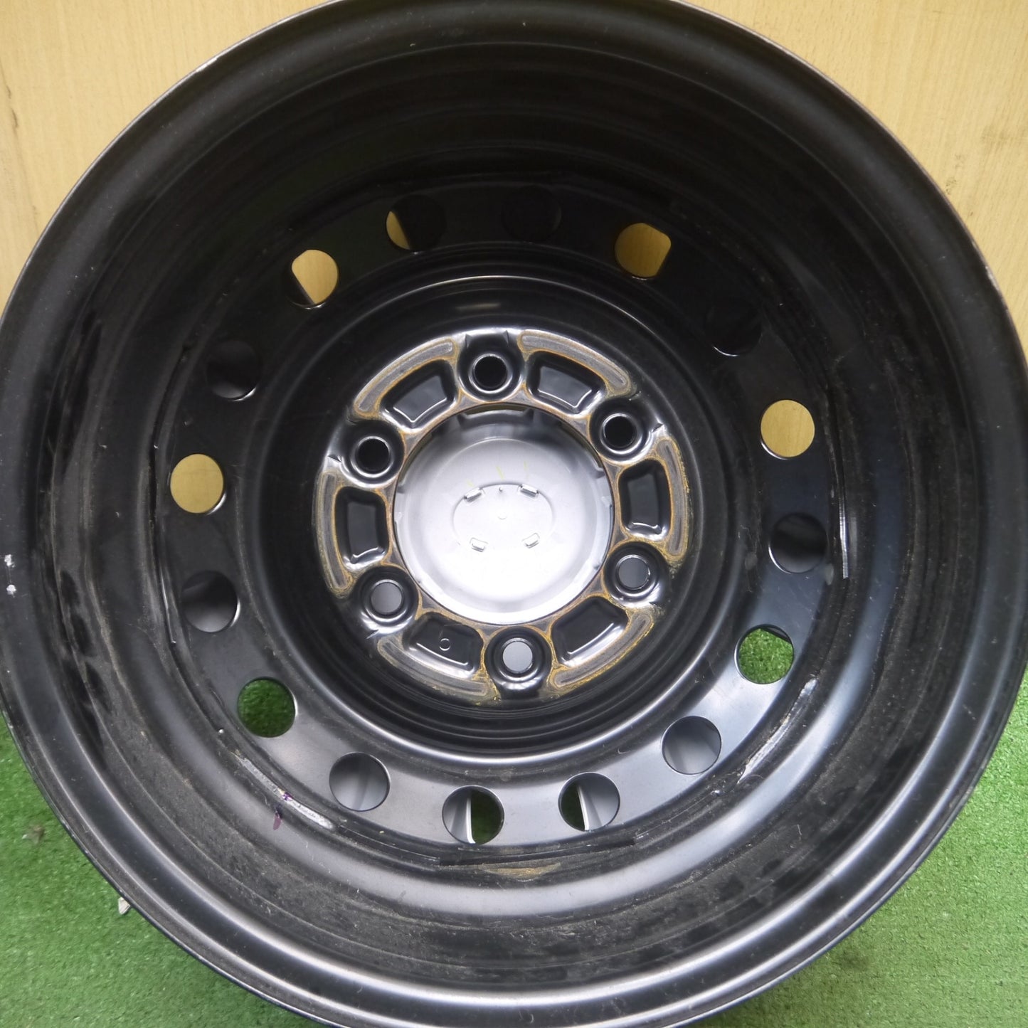 *送料無料* 新車外し★トヨタ 200系 ハイエース 純正 スチール ホイール 15インチ 15×6J PCD139.7/6H★4070504Hホ