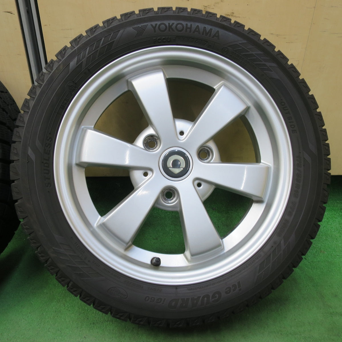 キレイ★スマート フォーツー C451 純正 BORBET 175/55R15 195/50R15 スタッドレス ヨコハマ アイスガード iG60 15インチ PCD112/3H★5062904イス