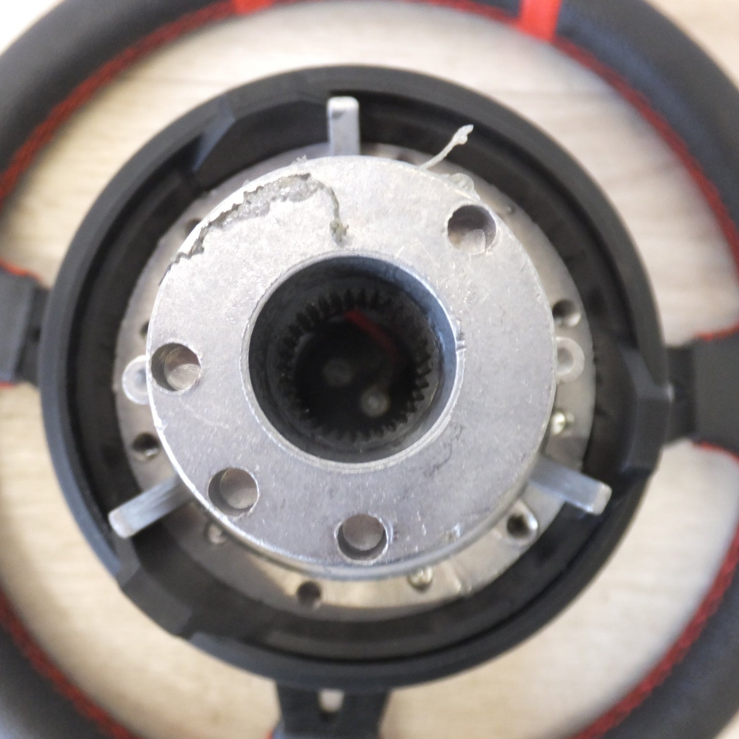 [送料無料] キレイ★RASTP ステアリング トヨタ 86 DBA-ZN6　直径 約 35cm　差込口 約 1.8mm(84★