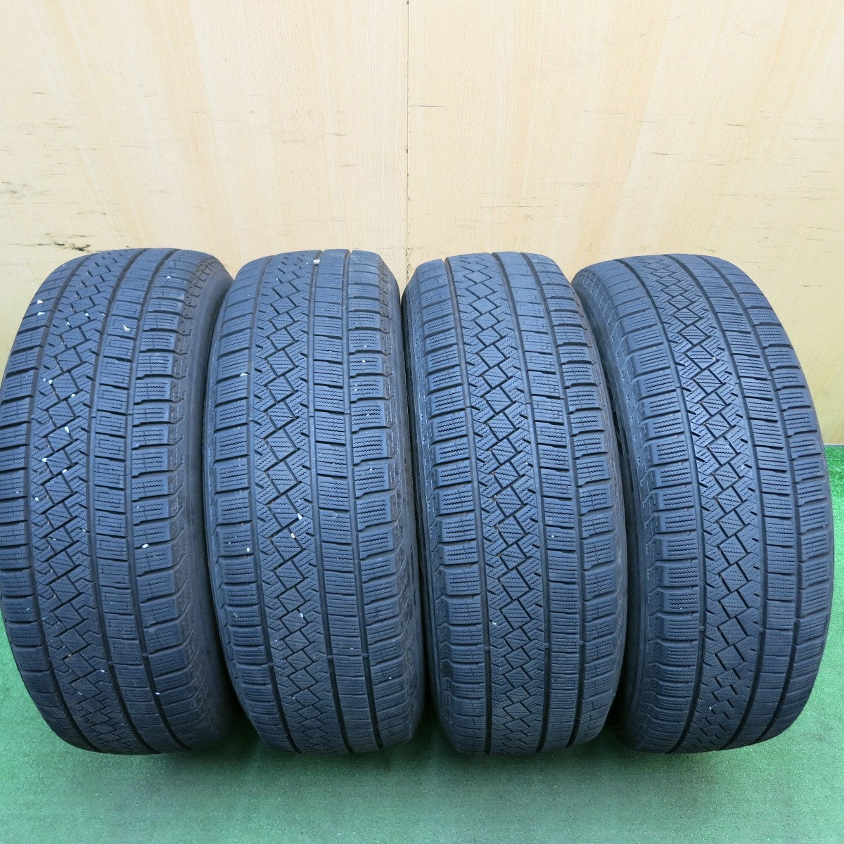 バリ溝！22年！9分★トヨタ 20系 アルファード ヴェルファイア 純正 215/65R16 スタッドレス ピレリ アイスゼロ アシンメトリコ 16インチ PCD114.3/5H★5060603AKス