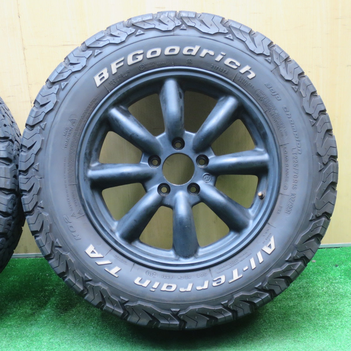 バリ溝！8.5分★ジープ レネゲード RS ワタナベ F8F 225/70R16 102/99R BFグッドリッチ All-Terrain T/A KO2 16インチ PCD110/5H★5110709NJス