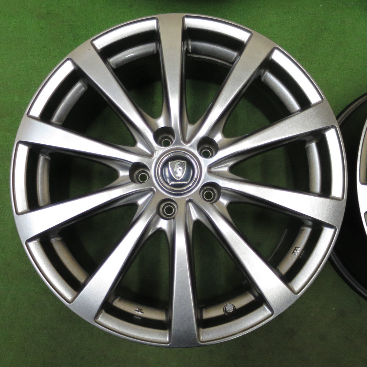 キレイ★MANARAY SPORT マナレイ スポーツ 18インチ ホイール 18×7J PCD114.3/5H★6030602NGホ