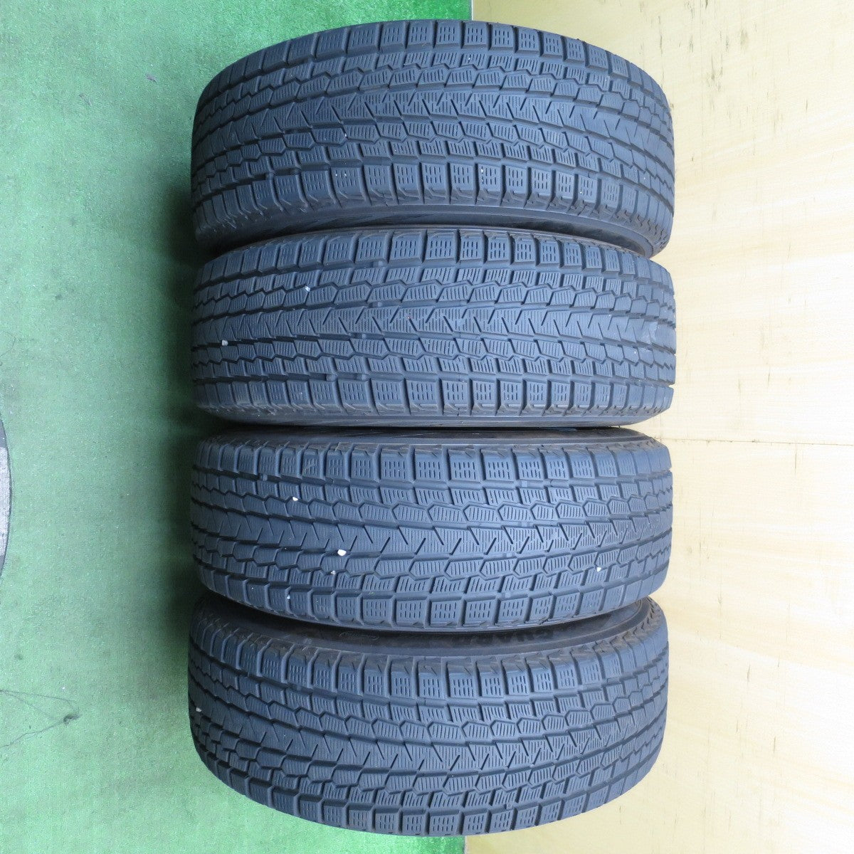 バリ溝！キレイ！9分★スタッドレス 225/60R18 ヨコハマ アイスガード G075 SCHNEIDER ATECH シュナイダー 18インチ PCD114.3/5H★5053005NJス