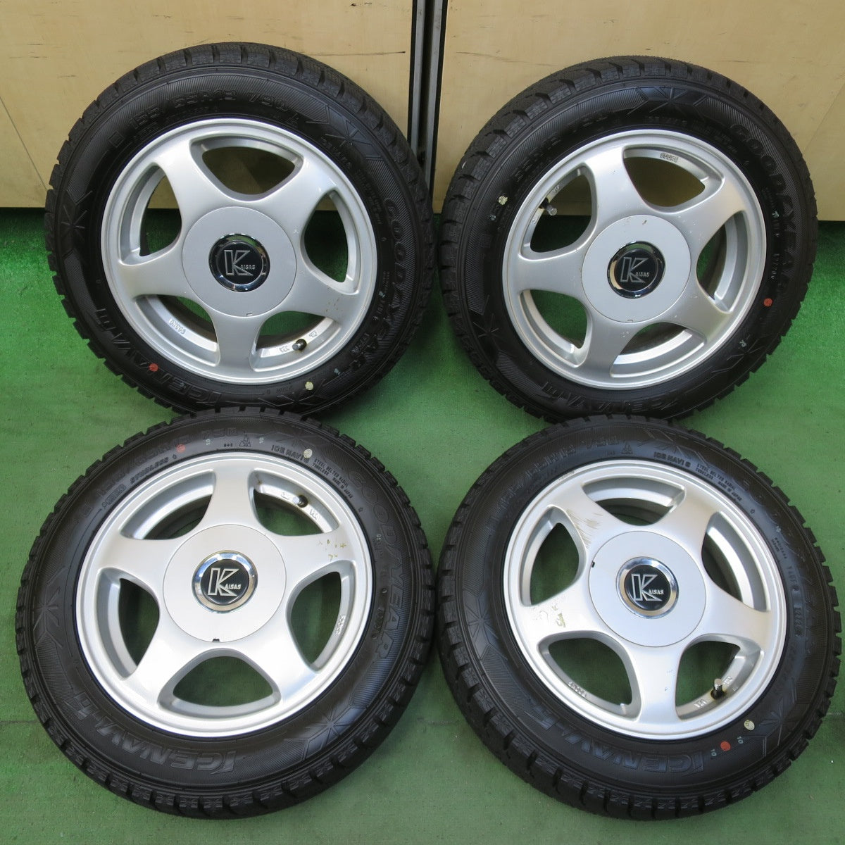 ほぼ未使用★スタッドレス 155/65R13 グッドイヤー アイスナビ6 KAISAS 社外 アルミ 13インチ PCD 100 110 114.3/4H マルチ★5100701イス
