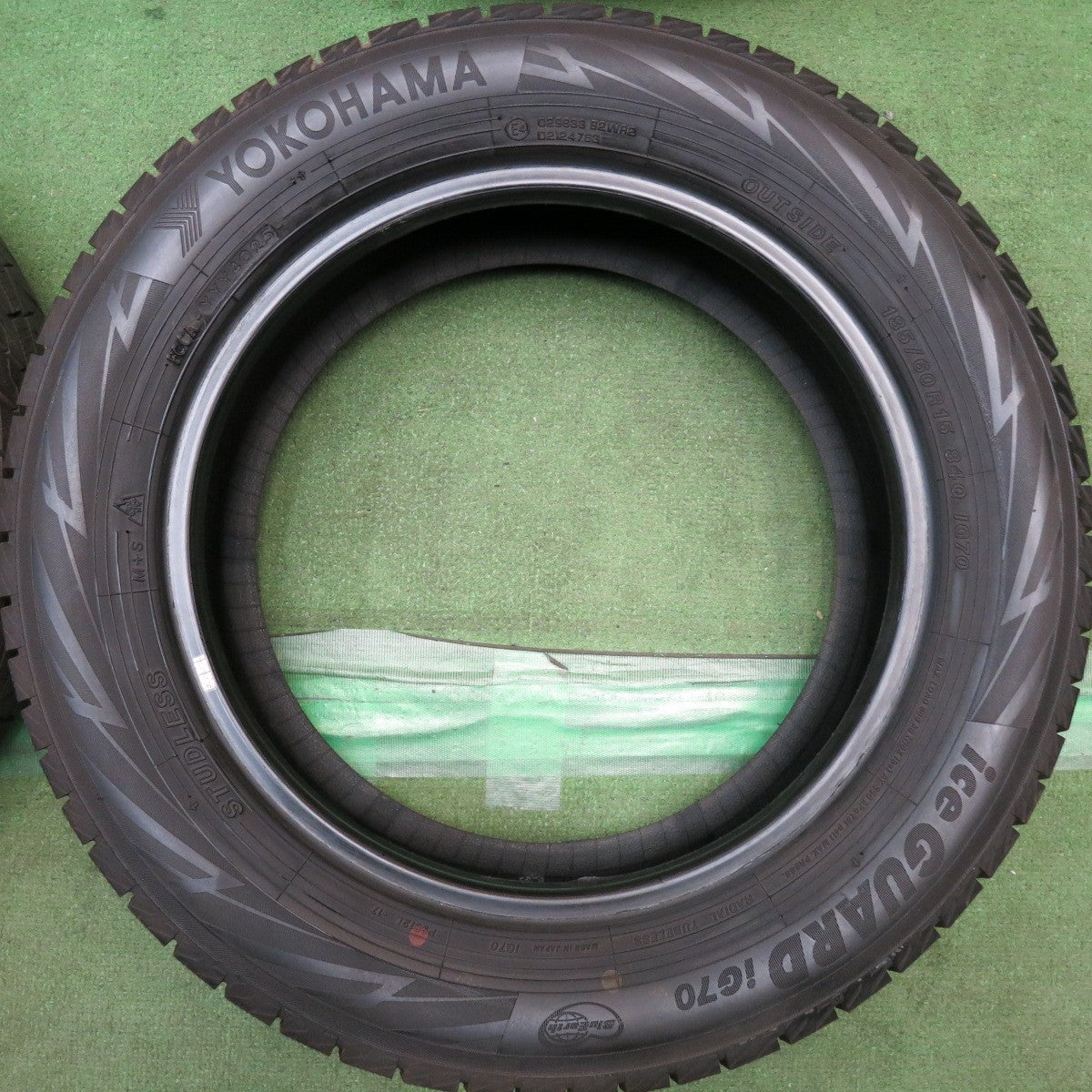 バリ溝！25年！ほぼ10分◎スタッドレス 185/60R15 ヨコハマ アイスガード iG70 タイヤ 15インチ シエンタ アクア フィット シャトル フリード 等◎6101509HAスタ