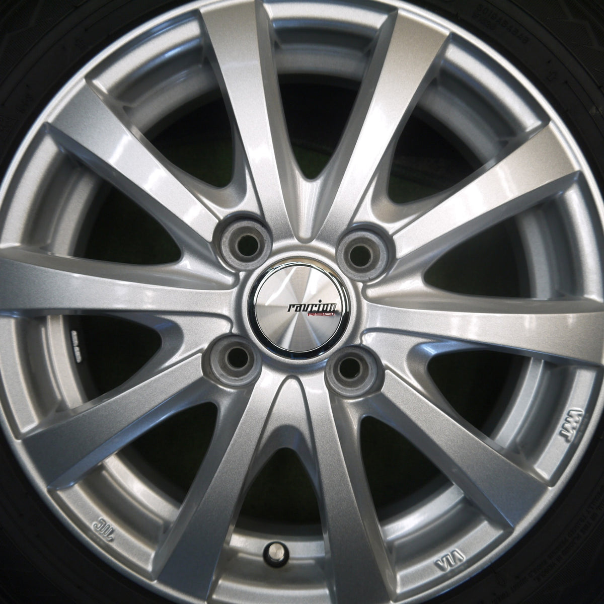 ほぼ未使用！25年！キレイ◎スタッドレス 155/65R14 グッドイヤー アイスナビ8 ravrion RS01 ラブリオン 14インチ PCD100/4H◎6082601Hス