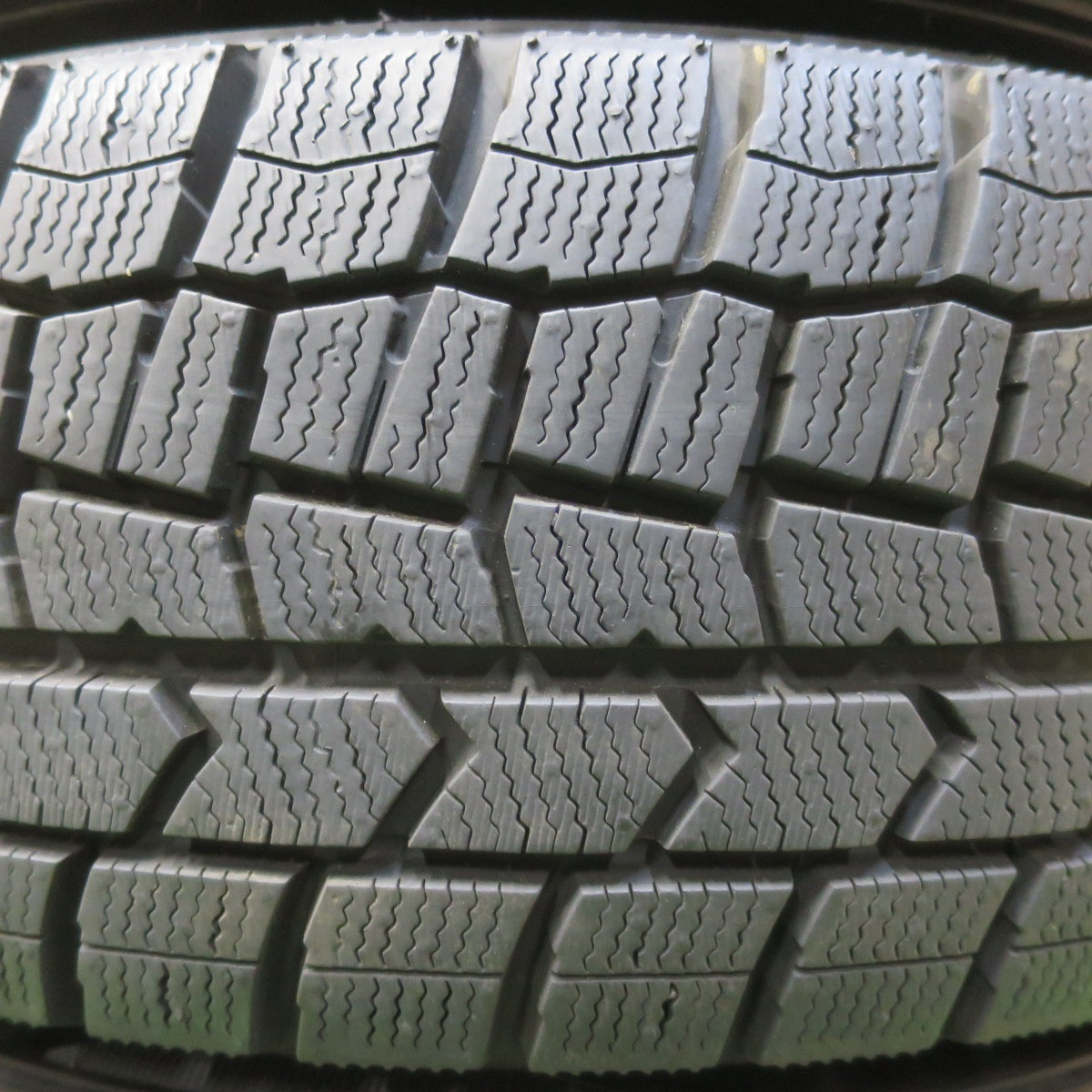 バリ溝！24年！9.5分以上★スタッドレス 195/65R15 ダンロップ ウインターマックス WM02 BALMINUM VR5 バルミナ 15インチ PCD114.3/5H★6020506イス