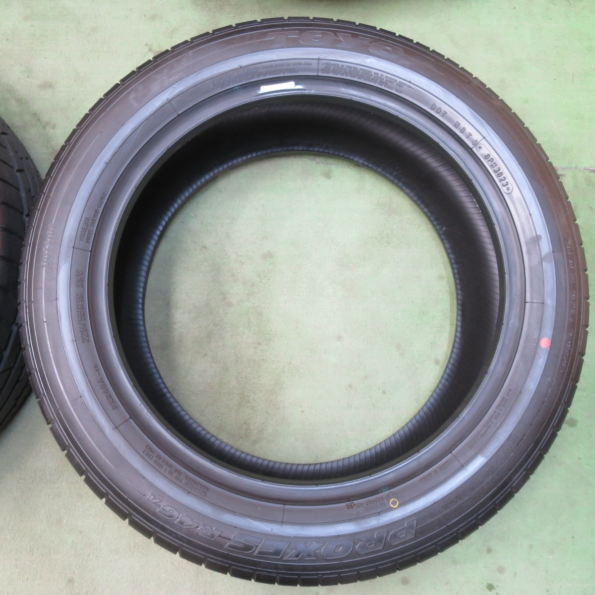 新車外し！23年★225/55R19 トーヨー プロクセス R46A タイヤ 19インチ ハリアー 40系 アルファード ヴェルファイア CX-5 CX-8 等★6031402イノタ