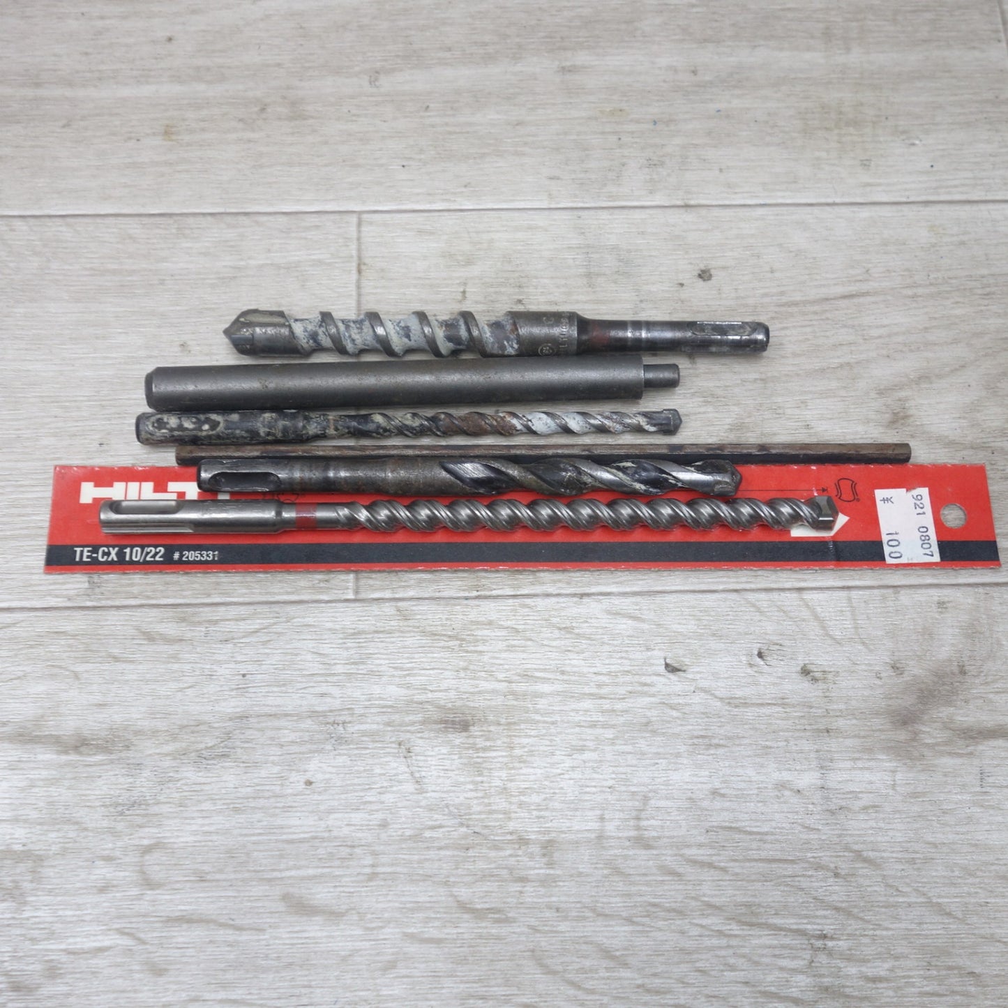 [送料無料] 付属品付き◆マキタ 22mm ハンマドリル HR2230 電動 工具 ハンマードリル makita コード式◆