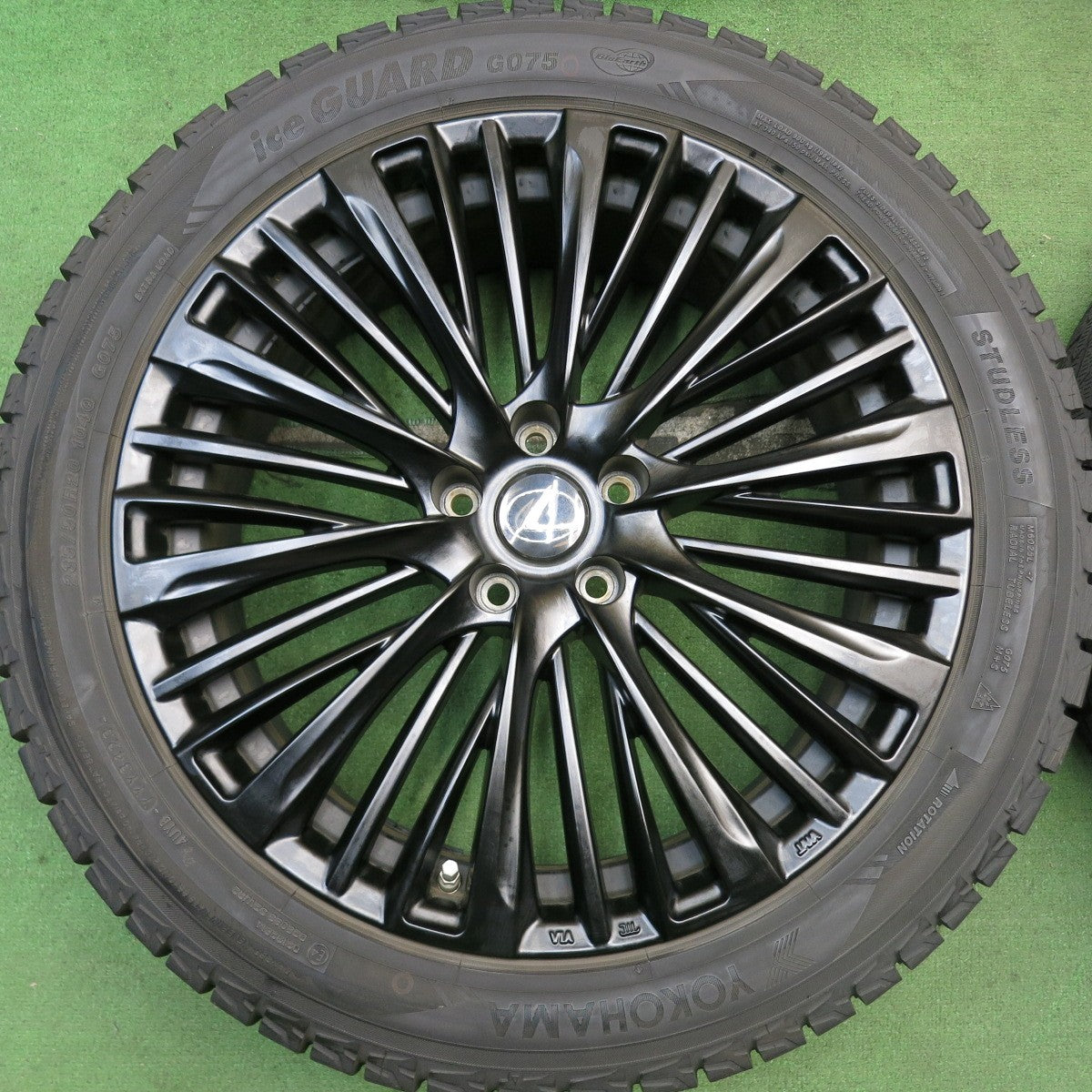 センサー付！バリ溝！23年！キレイ！9.5分★レクサス 等 235/50R20 スタッドレス ヨコハマ アイスガード G075 レアマイスター PREMIX MER-X PCD114.3/5H★5081901HAス
