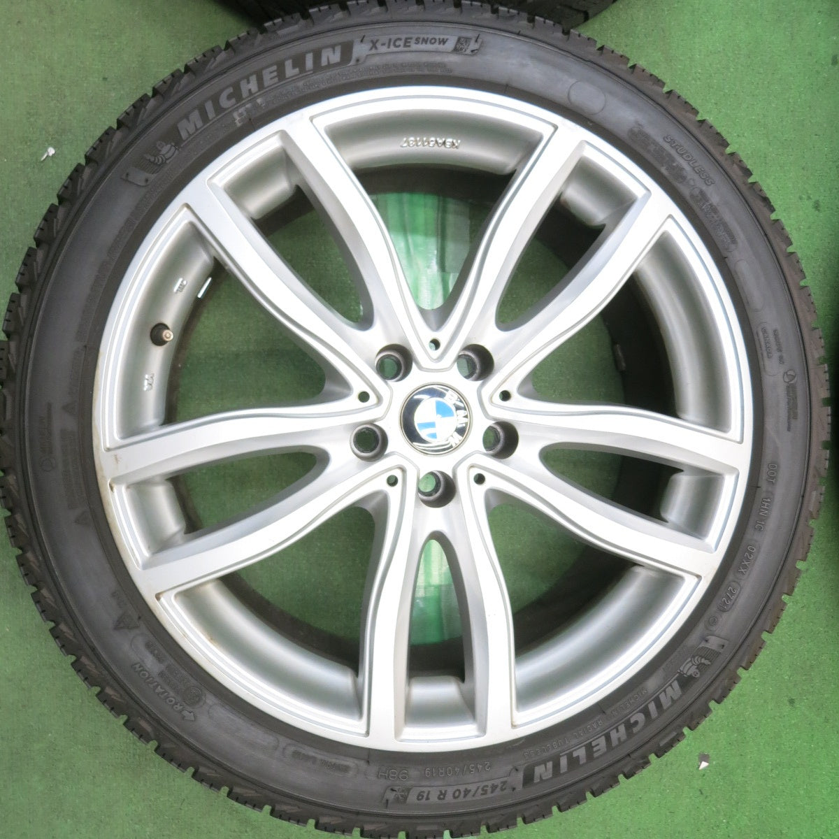 バリ溝！9.5分以上◎BMW 等 MAK FAHR 245/40R19 スタッドレス ミシュラン X-ICE SNOW マック ファー 19インチ PCD112/5H◎6100805HAス