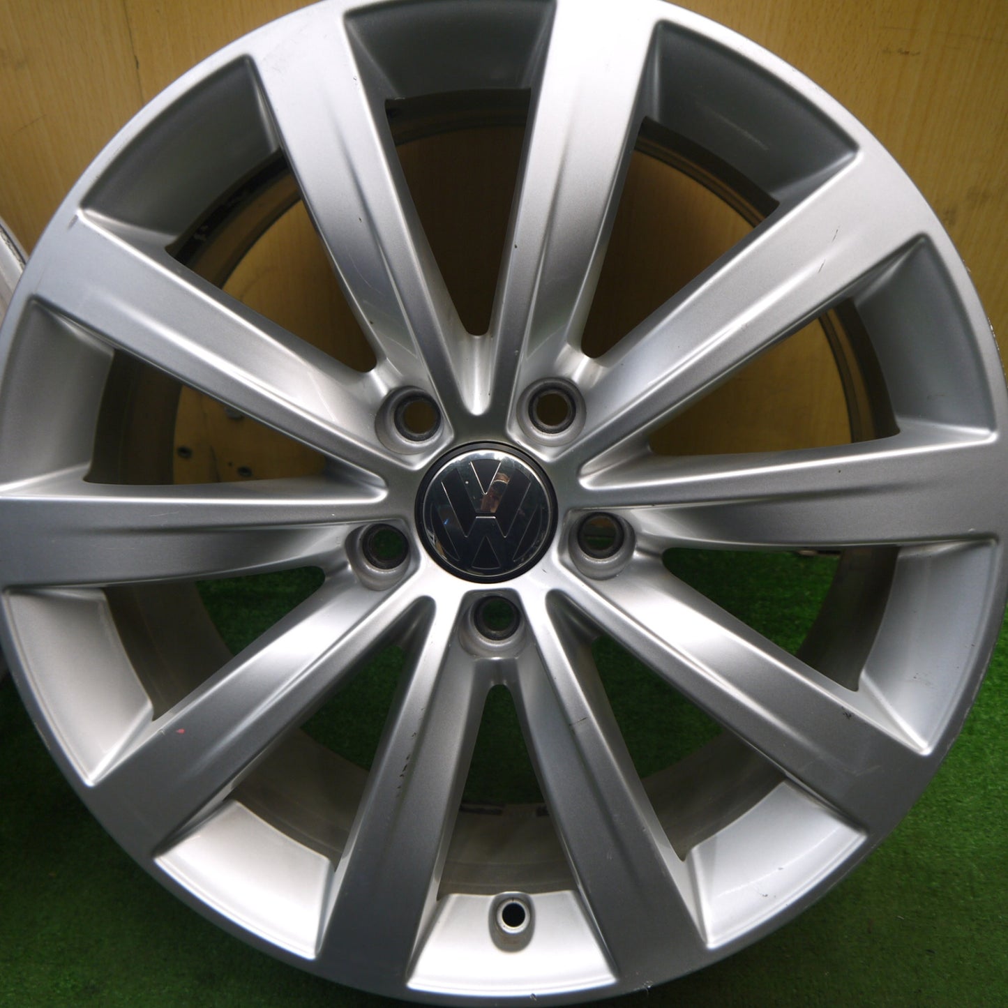4本価格★VW ワーゲン シャラン 純正 ホイール 17インチ 17×7.0J PCD112/5H★5061701Hホ