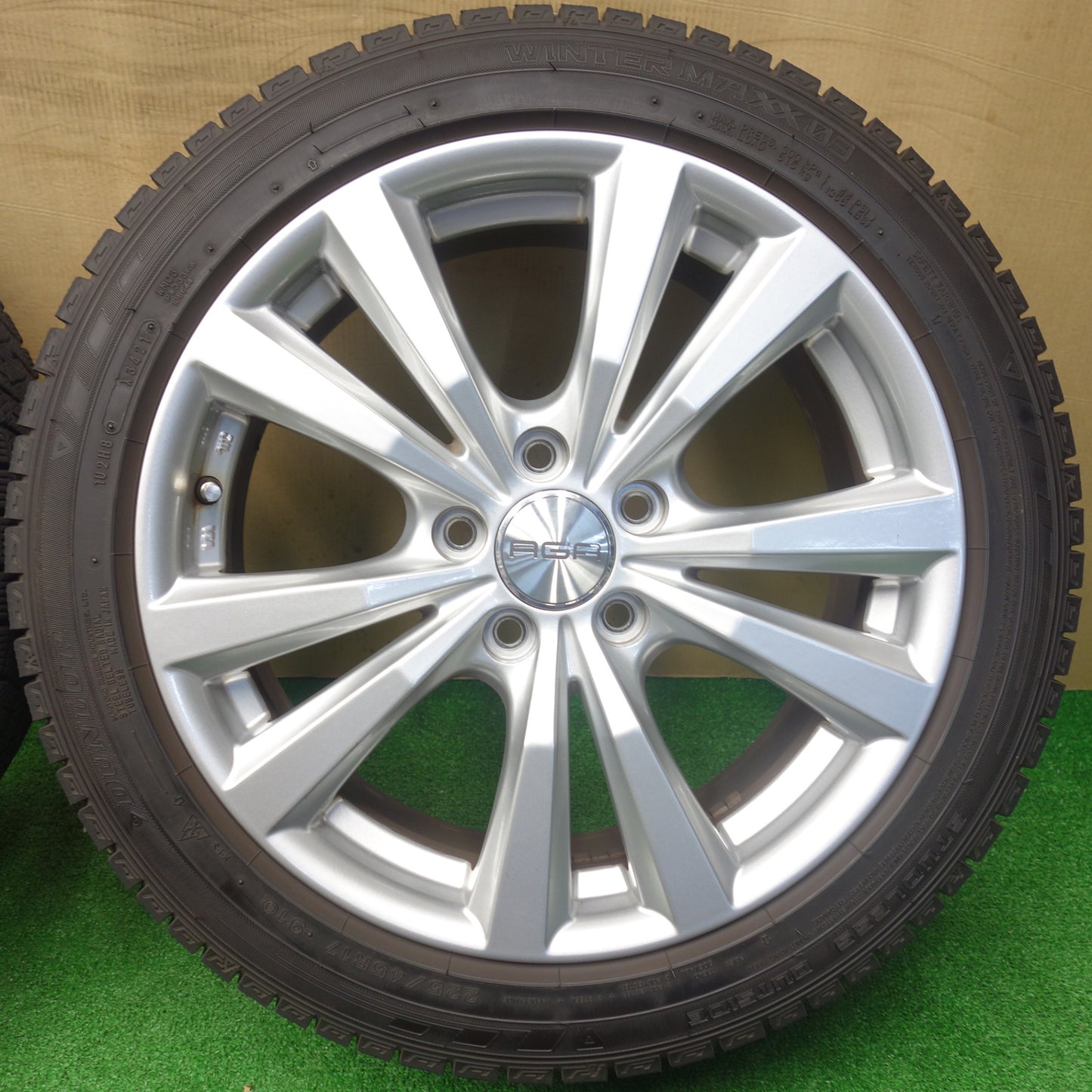 バリ溝！キレイ！9.5分★アウディ 等 AGA Dorf 225/45R17 スタッドレス ダンロップ ウインターマックス 03 17インチ ドルフ PCD112/5H★5122004KTス