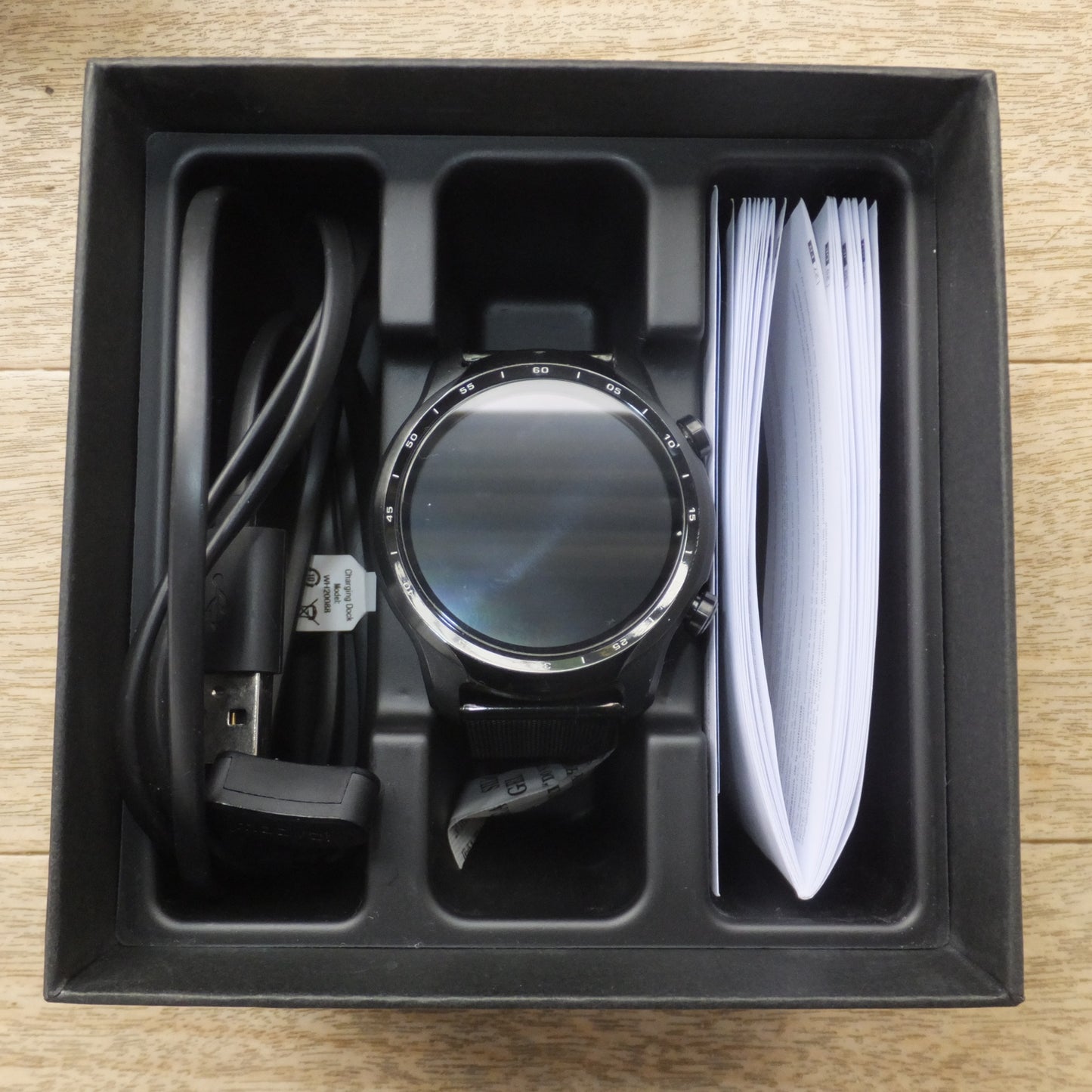 [送料無料] 美品★モブボイ Mobvoi スマートウォッチ TicWatch Pro3 GPS smartwatch WH12018★
