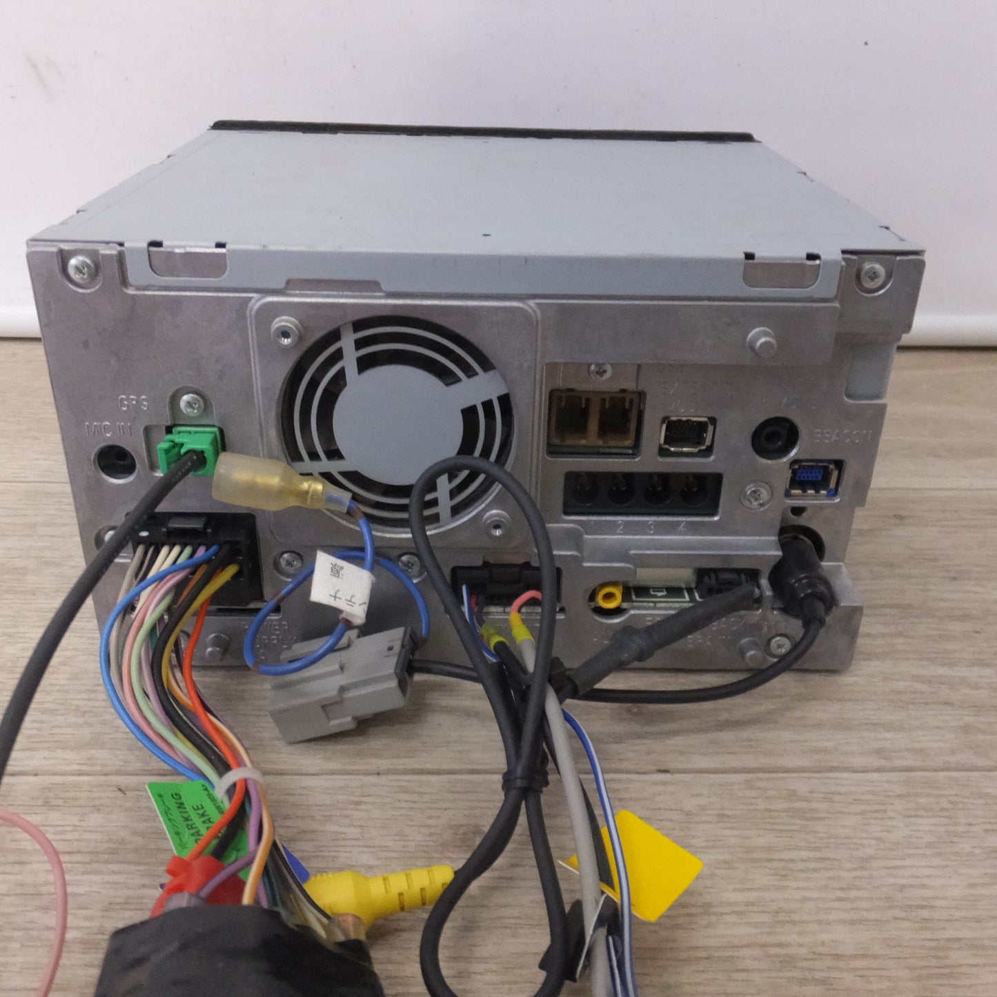 [送料無料] ★カロッツェリア carrozzeria AV一体型HDDナビゲーション サイバーナビ AVIC-ZH77(32)★