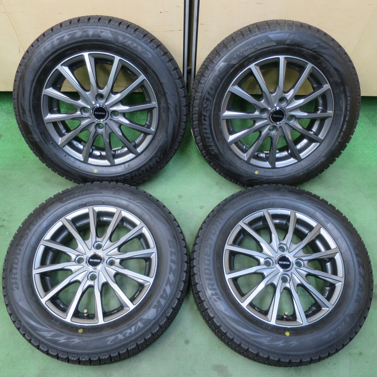 未使用！23年★スタッドレス 165/70R14 ブリヂストン ブリザック VRX2 BALMINUM AR12 バルミナ 14インチ PCD100/4H★6021704イス
