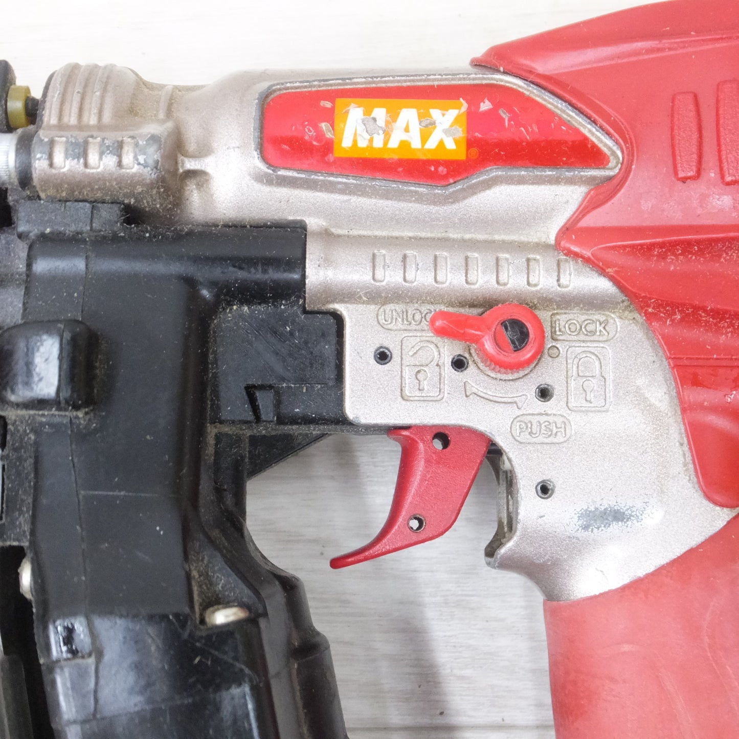 [送料無料] ◆MAX 高圧 ターボ ドライバー HV-R41G2 ねじ打ち機 ビス打ち機 エアツール エア工具◆