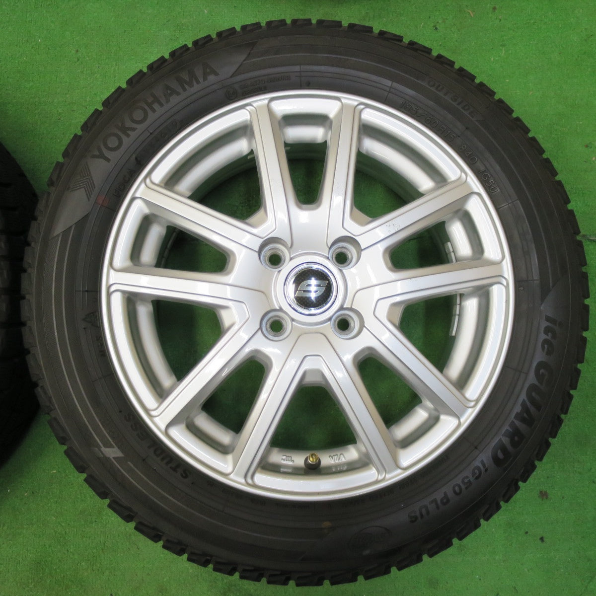 *送料無料* バリ溝！キレイ！9.5分★スタッドレス 185/60R15 ヨコハマ アイスガード iG50 プラス STRANGER ストレンジャー 15インチ PCD100/4H★4063003イス