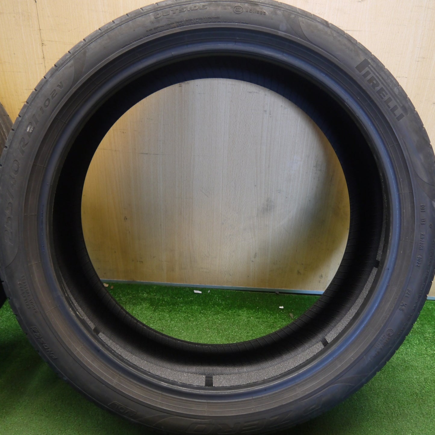 4本価格！22年★255/40R21 ピレリ PZERO VOL Pゼロ タイヤ 21インチ ベンツ GLEクラス BMW X5 ボルボ XC60 等★6052206Hノタ