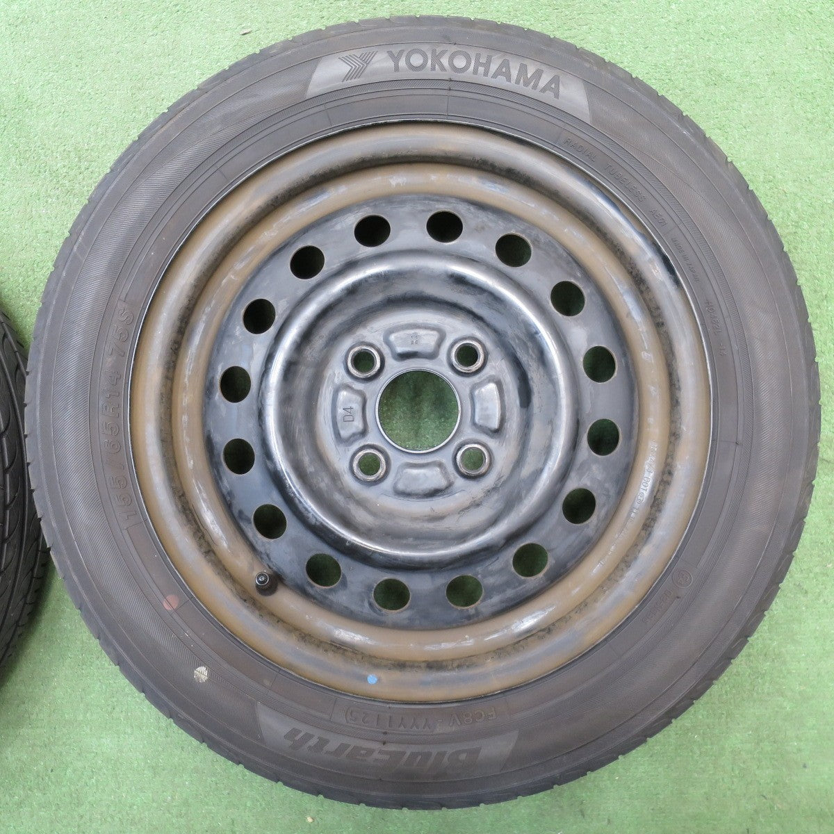 バリ溝！25年！ほぼ10分★155/65R14 ヨコハマ ブルーアース AE01 スチール ホイール 14インチ PCD100/4H★6032413NJノ