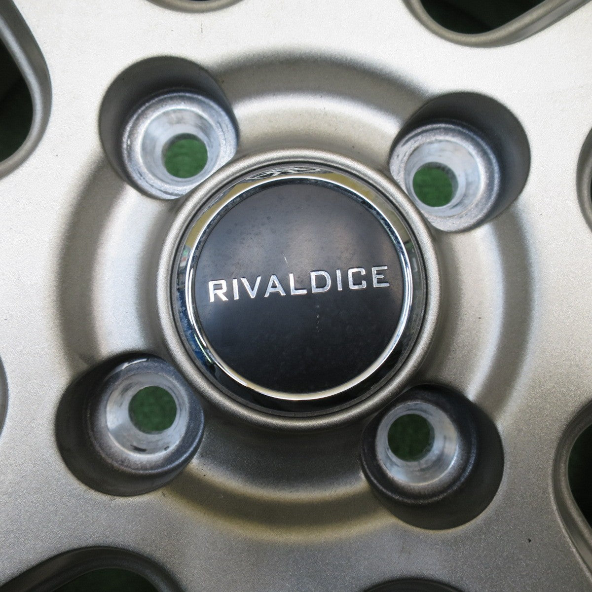 バリ溝！24年！ほぼ10分★スタッドレス 155/65R14 トーヨー オブザーブ GIZ3 RIVALDICE リヴァルダイス 14インチ PCD100/4H★5120414NJス