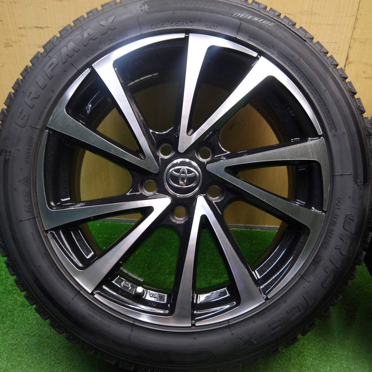 バリ溝！22年！キレイ！9分★スタッドレス 205/55R17 グリップマックス GRIP ICE X B-win VENOZA10 ヴェノーザ10 17インチ PCD114.3/5H★5032808Hス