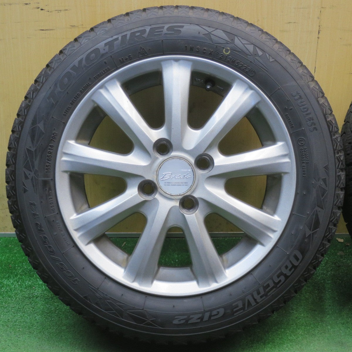 バリ溝！22年！9.5分以上★スタッドレス 165/65R14 トーヨー オブザーブ GIZ2 Brade 14インチ PCD100/4H★6051901NJス