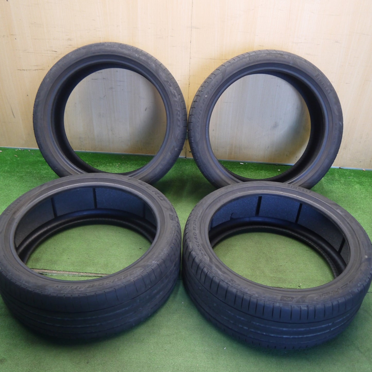 4本価格！22年★255/40R21 ピレリ PZERO VOL Pゼロ タイヤ 21インチ ベンツ GLEクラス BMW X5 ボルボ XC60 等★6052206Hノタ