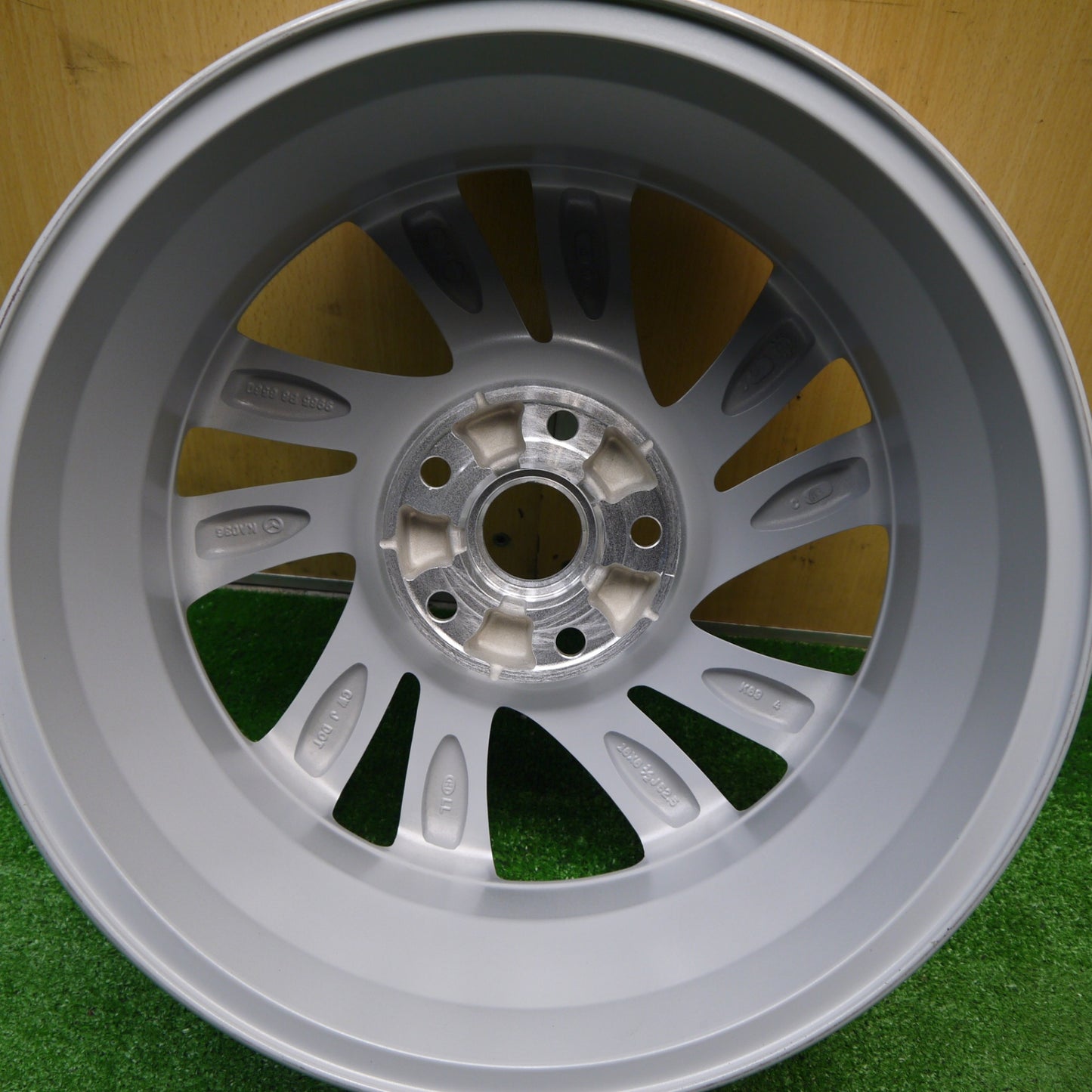 未使用！1本★マツダ プレマシー 純正 ホイール 16インチ 16×6.5J PCD114.3/5H★5110702Hホ