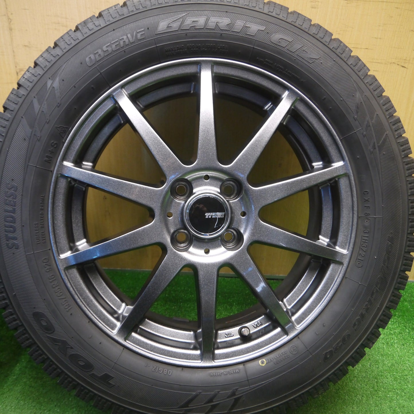 [送料無料] バリ溝！21年！キレイ！9.5分★スタッドレス 195/65R16 トーヨー オブザーブ ガリット GIZ Ti WHEELS 16インチ PCD100/4H★5012106Hス