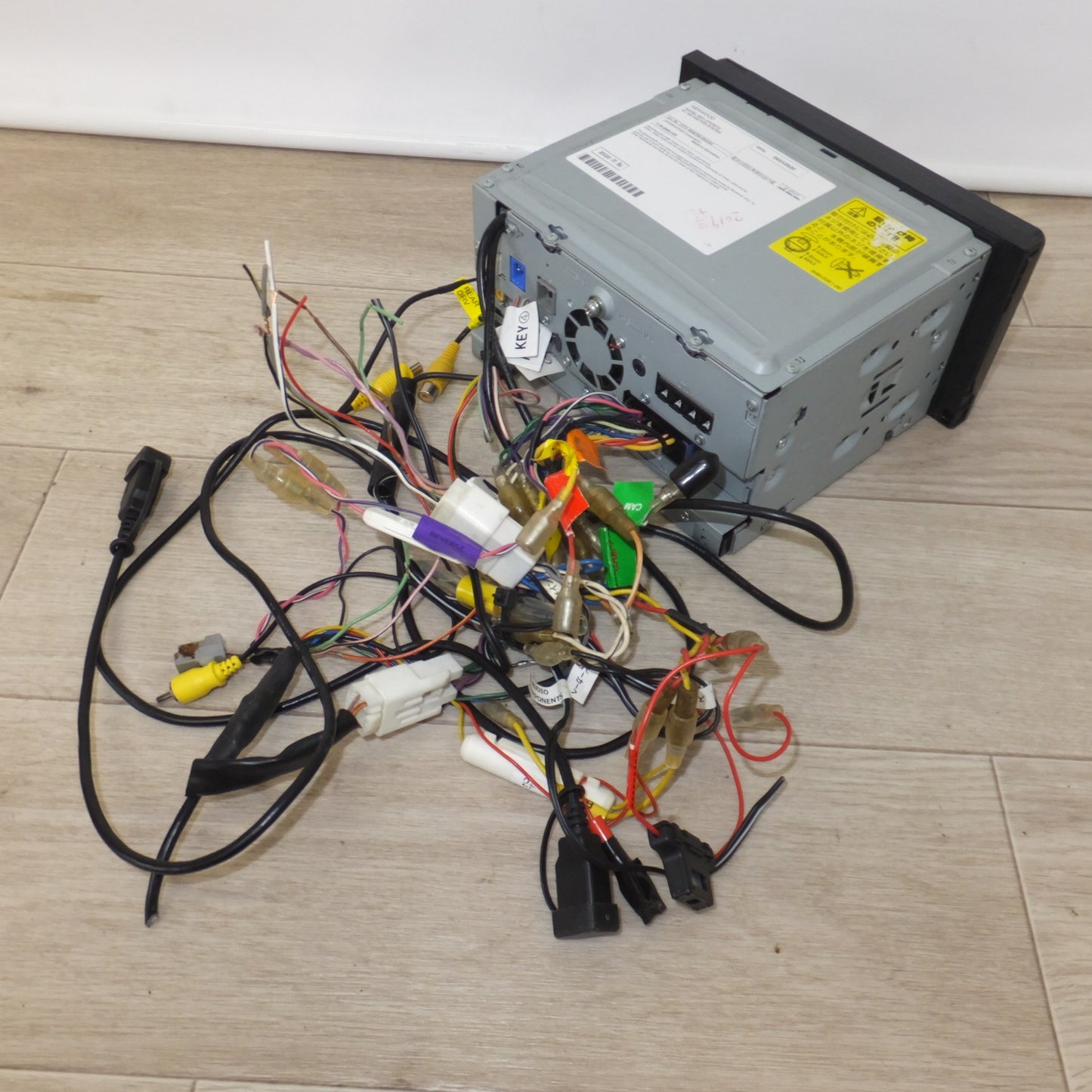 [送料無料] ★ケンウッド KENWOOD AVナビゲーションシステム MDV-D707BTW[42]★