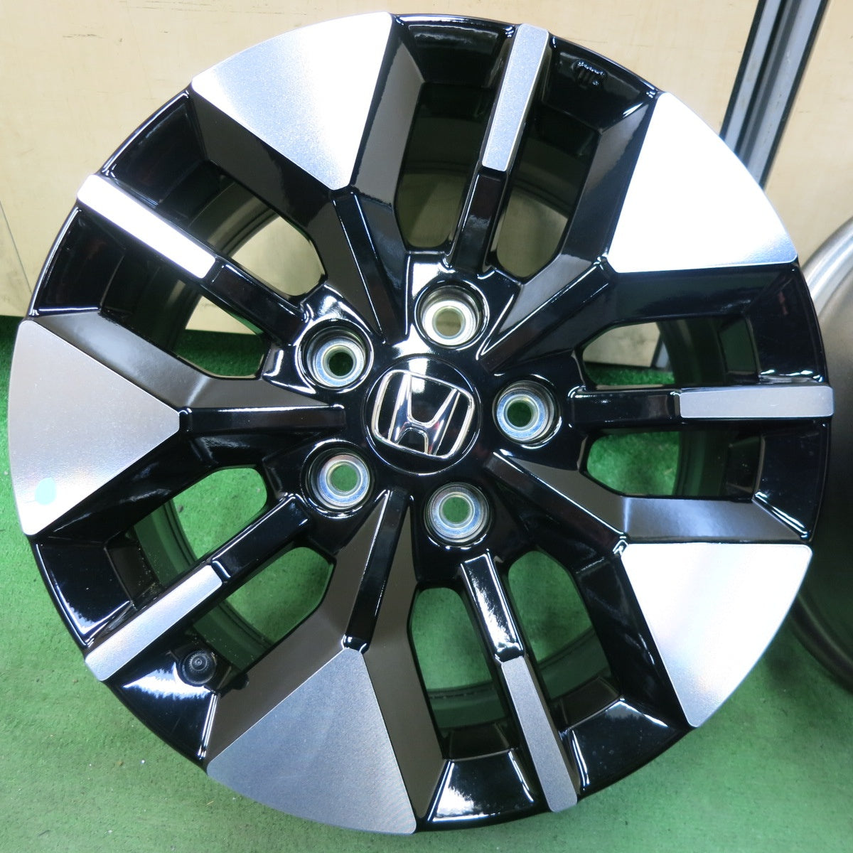 新車外し★ホンダ RP8 ステップワゴン 純正 ホイール 16インチ 16×6.5J PCD114.3/5H★5042301SYホ