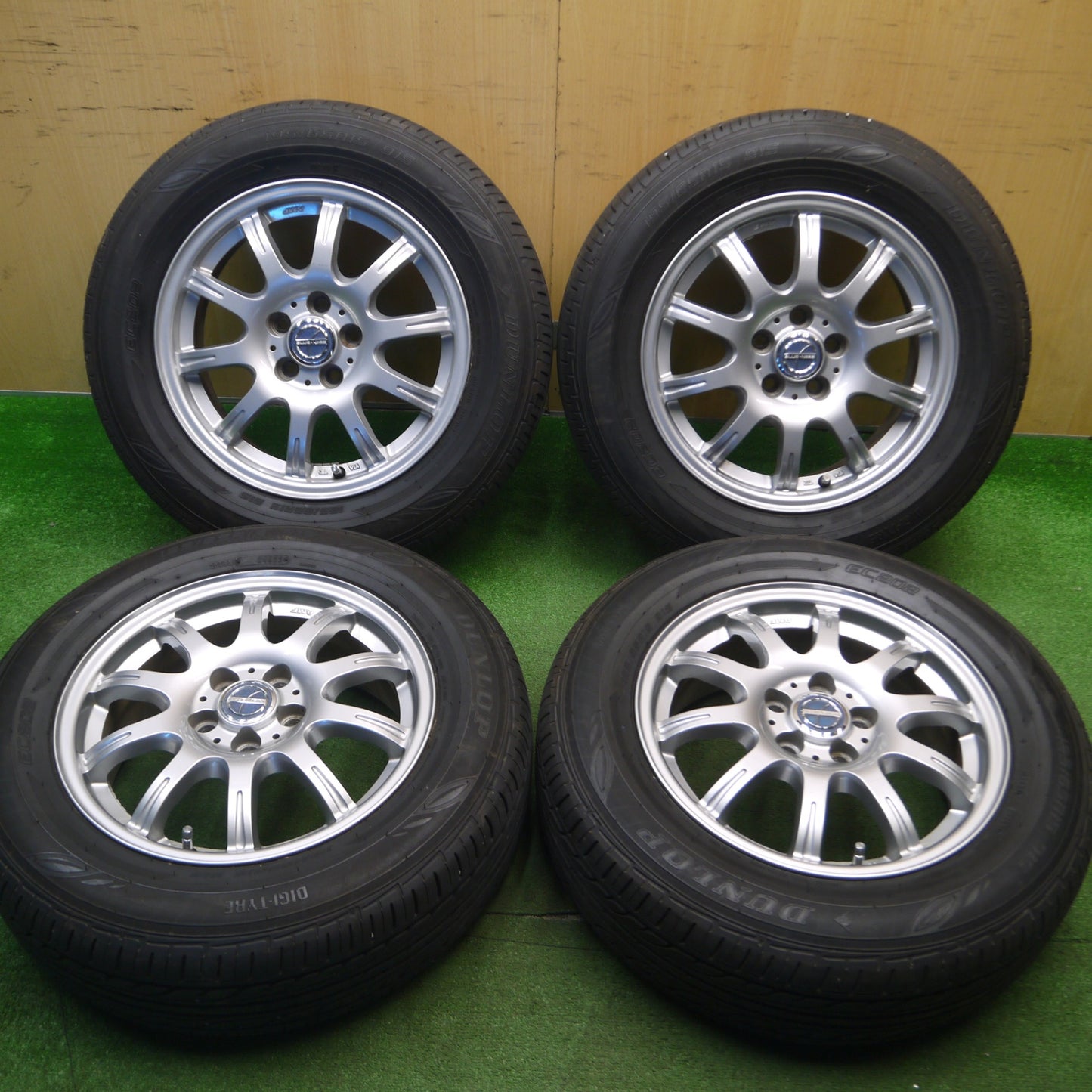 [送料無料] バリ溝！22年！キレイ！9.5分★プリウス 等 195/65R15 ダンロップ EC202 BLUE・NESS AMF ブルーネス 15インチ PCD100/5H★5012404Hノ