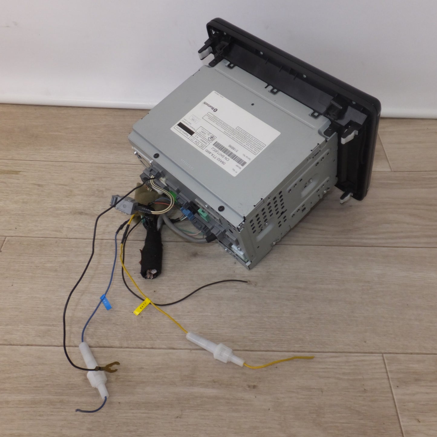 [送料無料] 現状品★パナソニック製 ホンダ 純正 8インチプレミアムインターナビ Gathers VXU-185NBi 08A52-TTA-AM0[45]★