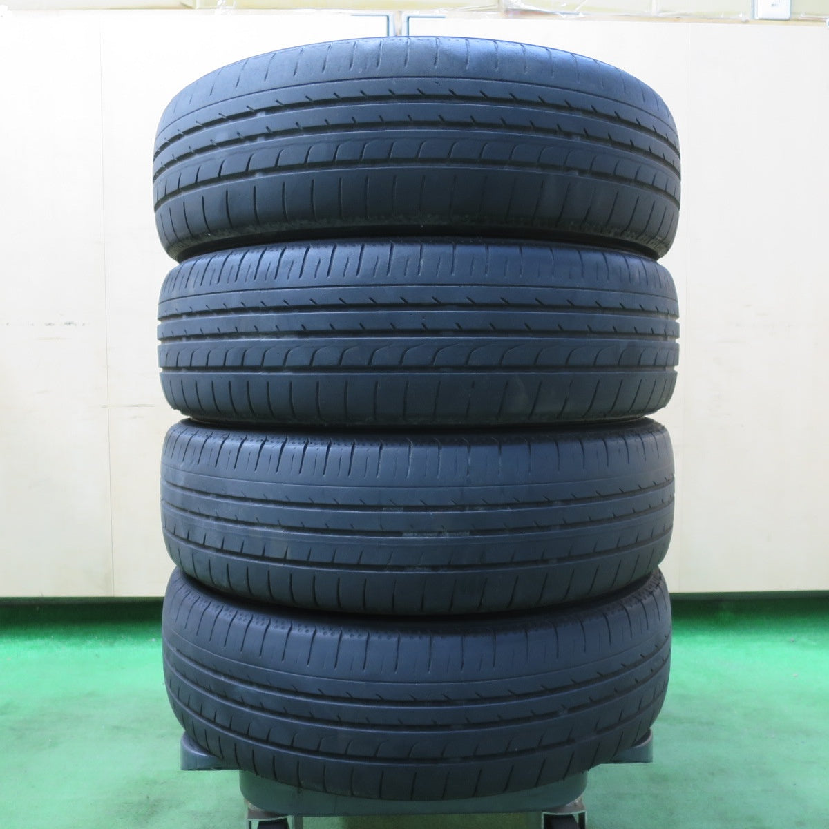 ★タントカスタムホイール ヨコハマ ブルーアースRV02CK バリ溝 タイヤ付き☆165/55R15 ダイハツ タント ハイゼット アトレー ムーヴ  売切 バリ山 ヨコハマ BlueEarth RV02CK  165&frasl;55R15 4本  ワゴンR