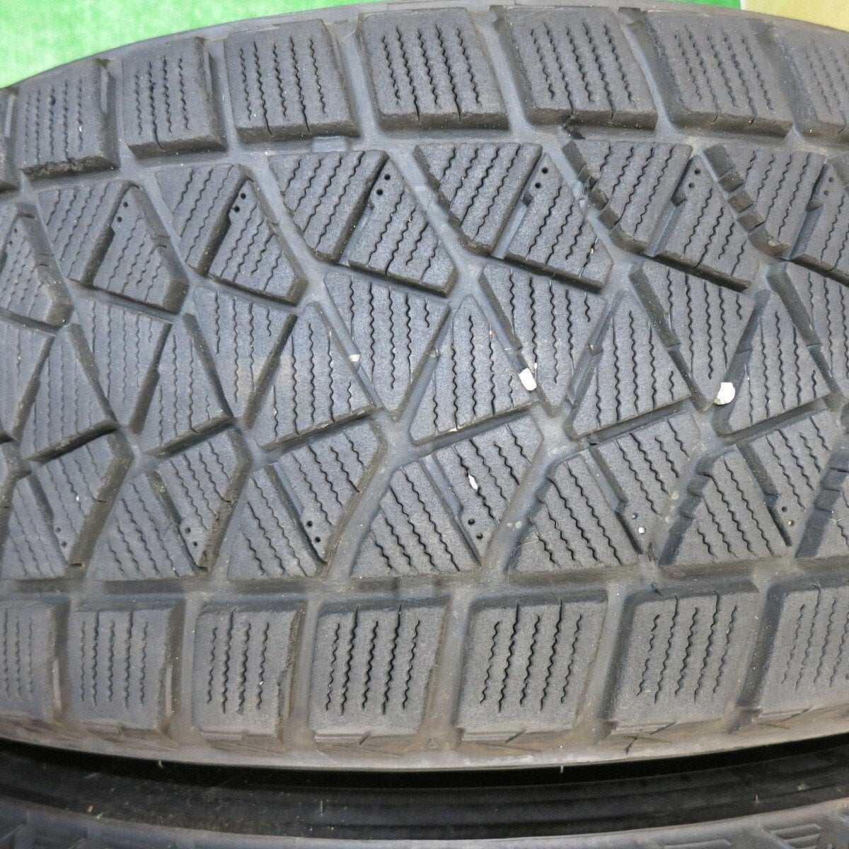 バリ溝！9分★スタッドレス 225/60R18 ブリヂストン ブリザック DM-V3 LF SPORT LFスポーツ 18インチ PCD114.3/5H★5040504TNス