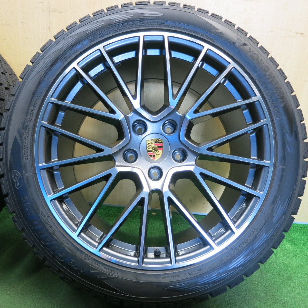 ほぼ未使用！25年！キレイ★ポルシェ カイエン RS スパイダー E3 純正 285/45R21 315/40R21 スタッドレス ヨコハマ アイスガード G075 21インチ PCD130/5H★6061102HAス