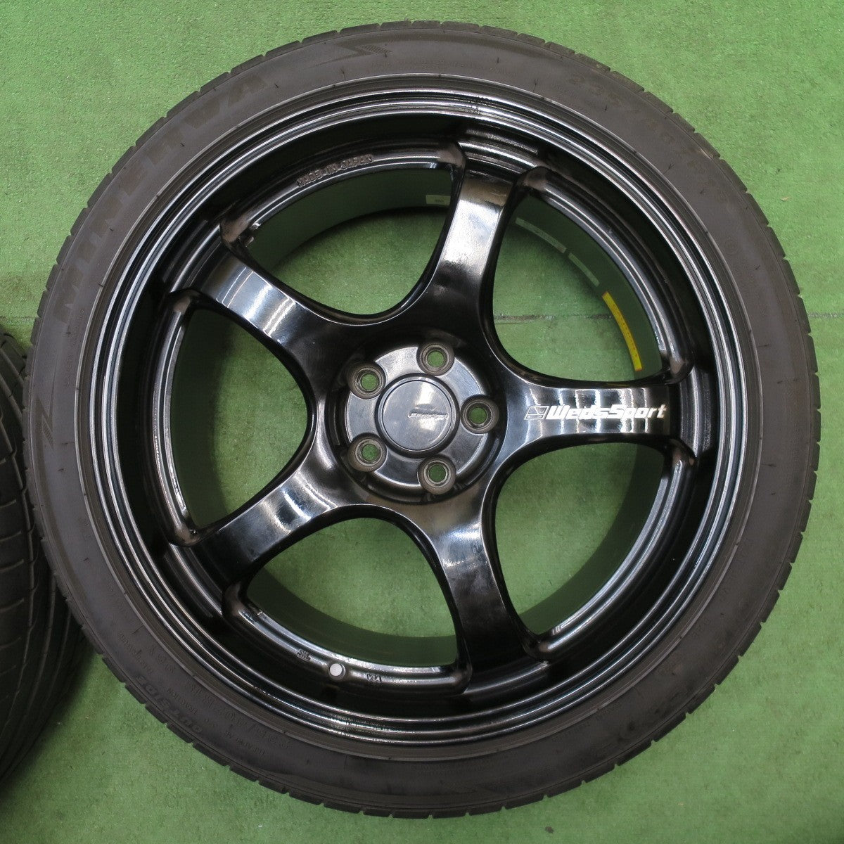 バリ溝！24年！キレイ！9分★86 BRZ プリウス 等 WedsSport RN-05M 235/40R18 ミネルバ ラジアル F205 ウェッズスポーツ 18インチ PCD100/5H★6051306NJノ