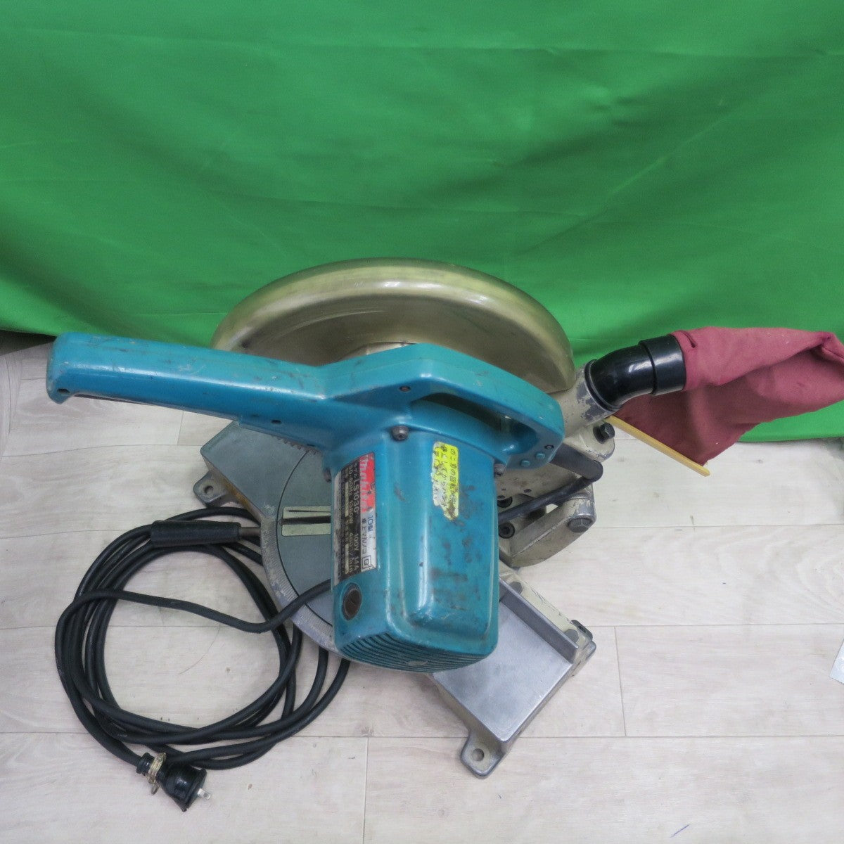 [送料無料] ☆makita マキタ 卓上丸ノコ LS1030 100V 木工用 260mm 10型  DIY 電動 工具 大工 道具 切断機☆