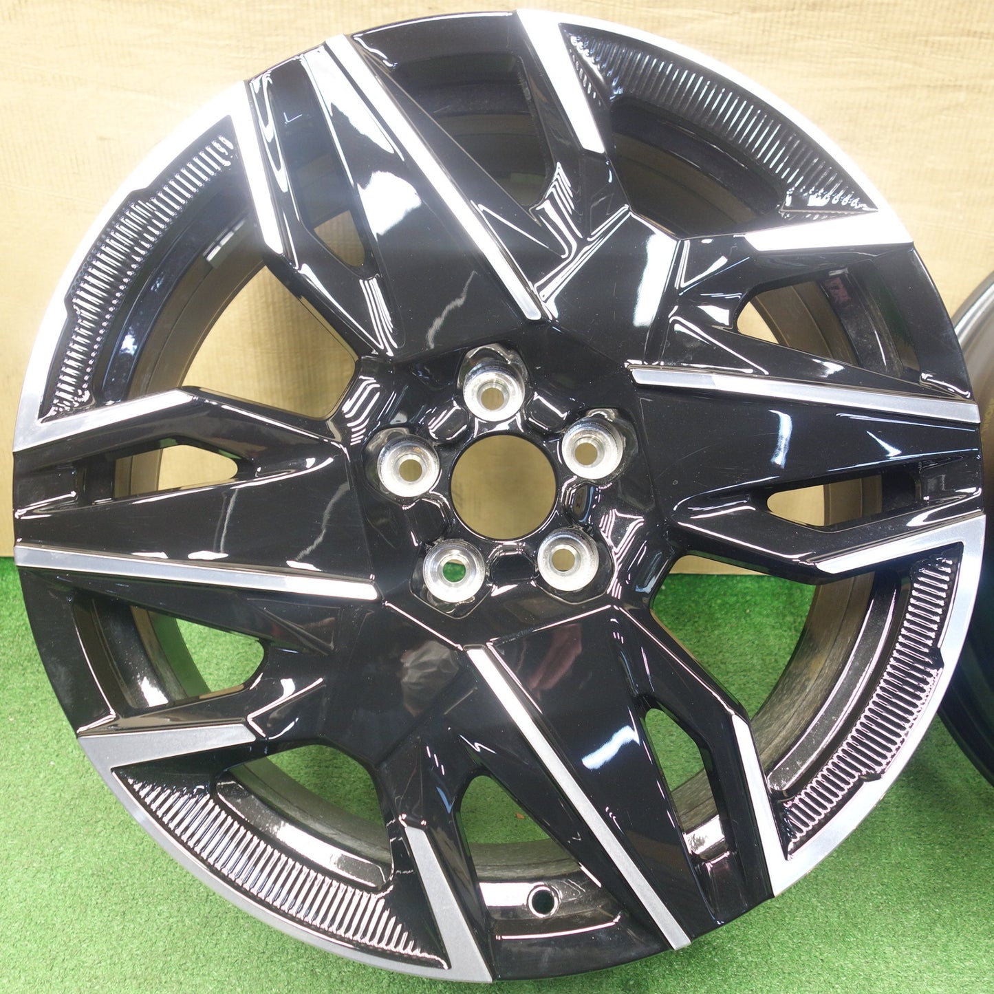 キレイ★プジョー 3008 純正 ホイール 19インチ 19×7.5J PCD108/5H★6031202KTホ