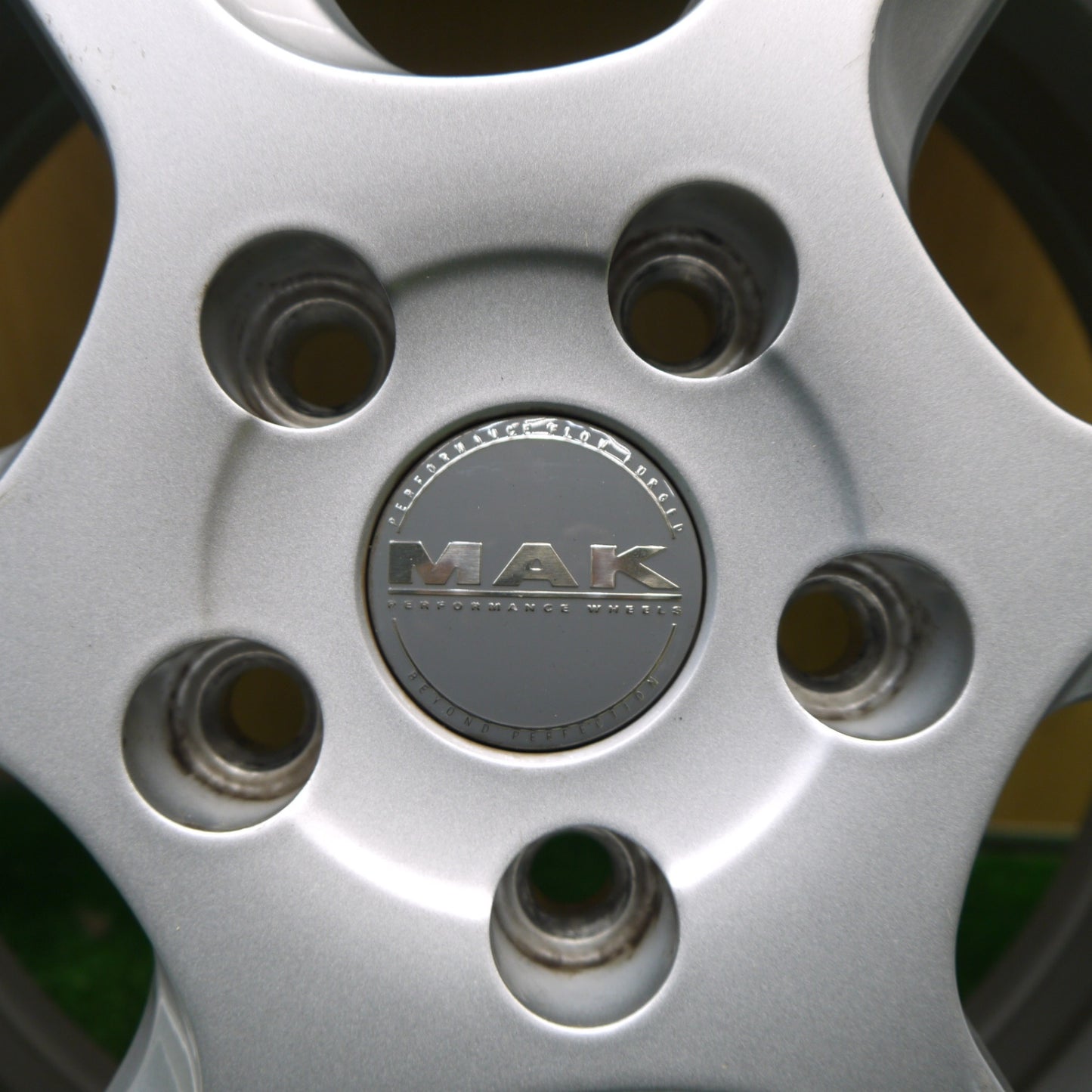 バリ溝！キレイ！9.5分以上★BMW MINI 等 MAK VINCI 175/65R15 スタッドレス ダンロップ ウインターマックス WM01 15インチ ヴィンチー PCD112/5H★5112609Hス