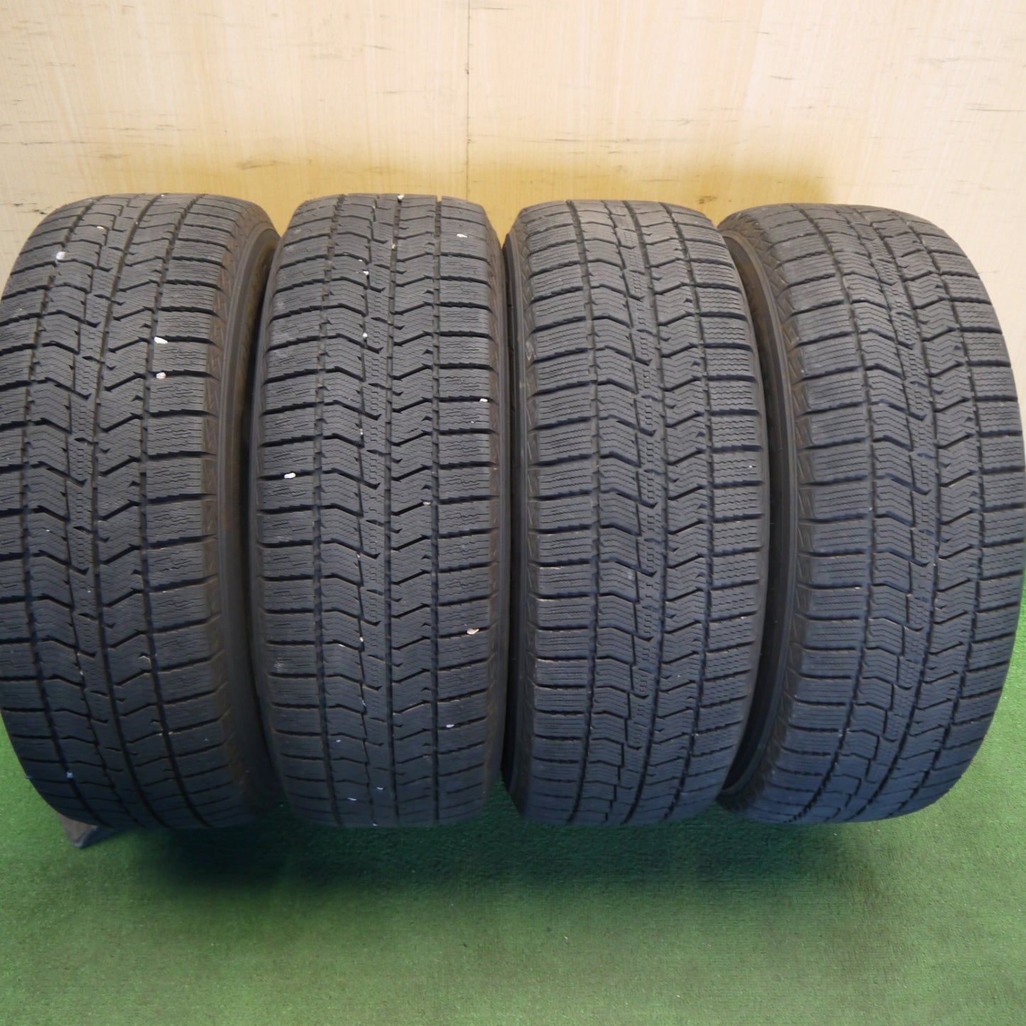 バリ溝！25年！キレイ！ほぼ10分★スタッドレス 215/60R16 トーヨー オブザーブ GIZ3 ENERGYLINE エナジーライン 16インチ PCD114.3/5H★6041405Hス