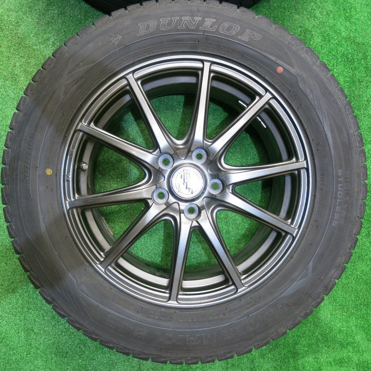 バリ溝！キレイ！9分★スタッドレス 225/65R17 ダンロップ ウインターマックス SJ8 FINAL SPEED MID ファイナルスピード 17インチ PCD114.3/5H★5031402NJス