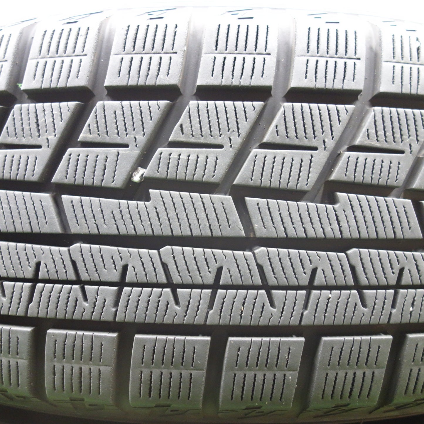 バリ溝！21年！9.5分★スタッドレス 215/65R16 ヨコハマ アイスガード iG60 TEAD テッド 16インチ PCD114.3/5H★5120102KTス