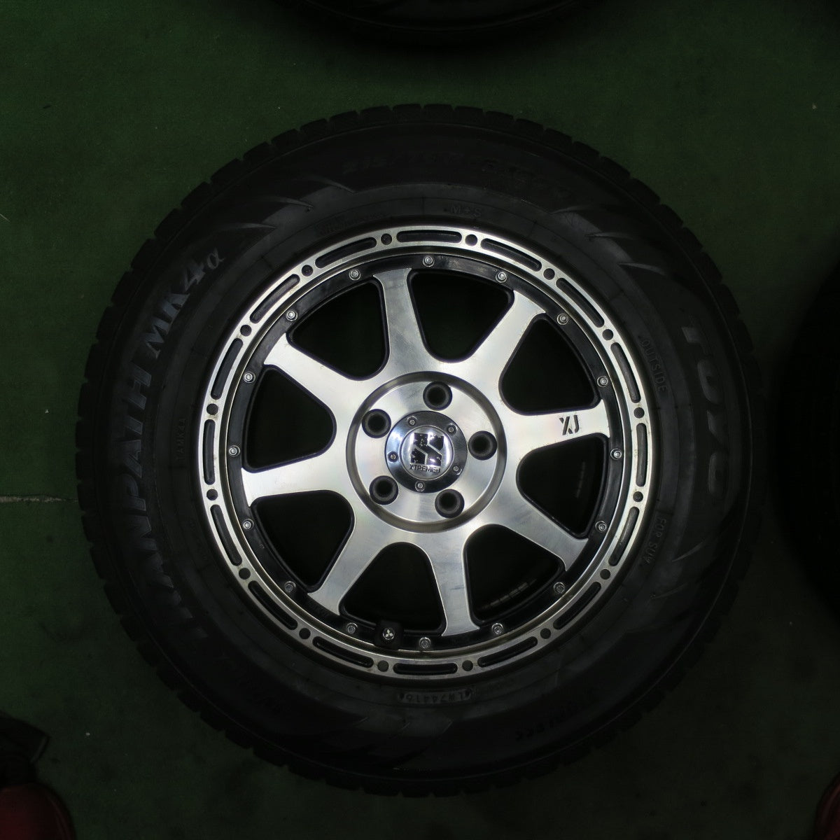 バリ溝！9分★XTREME-J 215/70R16 スタッドレス トーヨー ウインター トランパス MK4α 16インチ エクストリームJ PCD114.3/5H★5111102TTス