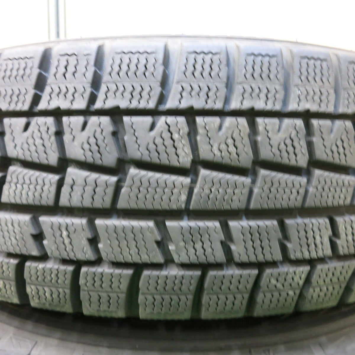 バリ溝！8.5分★スタッドレス 175/70R14 ダンロップ ウインターマックス WM01 ravrion ラブリオン PCD100/4H★4082906SYス