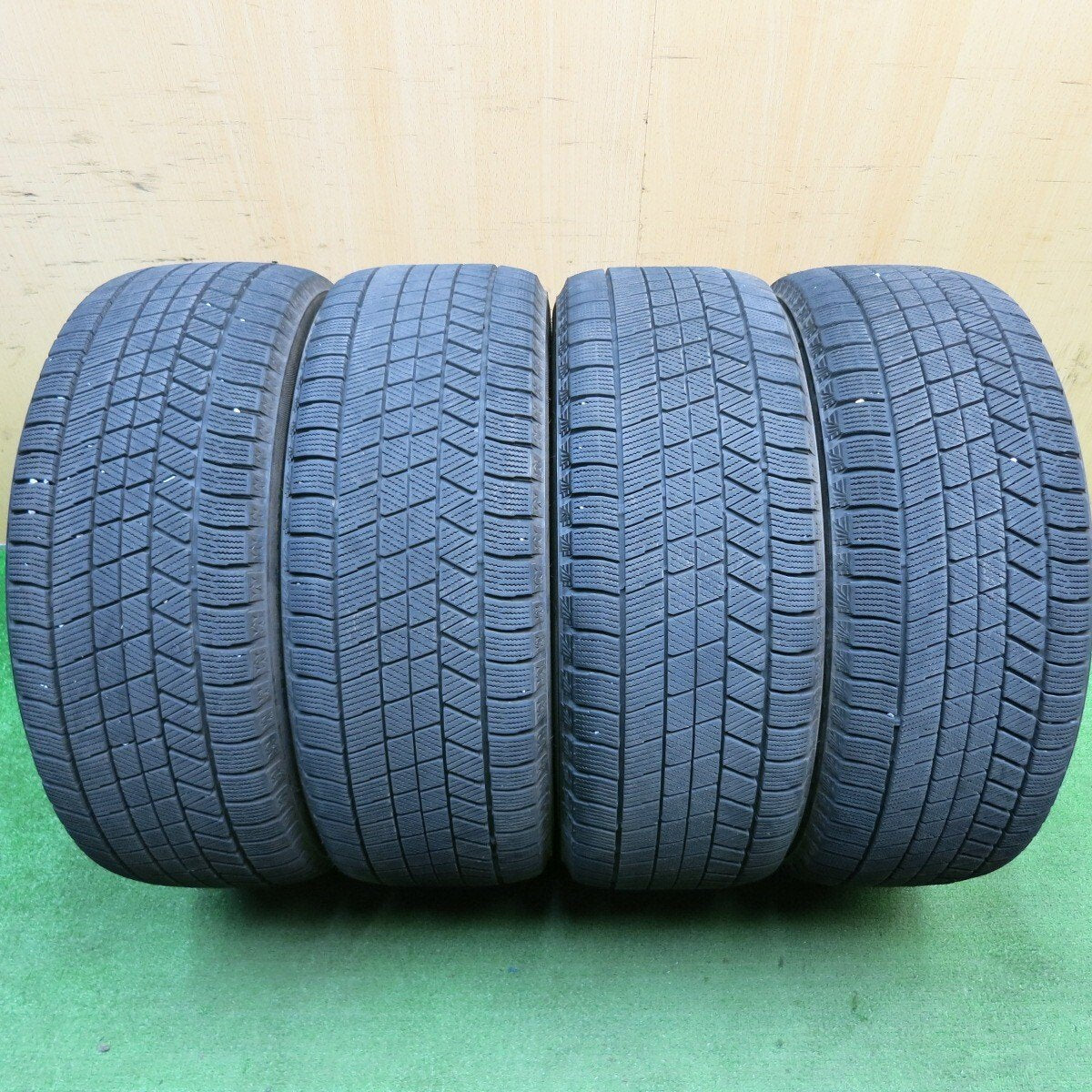 バリ溝！22年！キレイ！9分★スタッドレス 225/50R17 ブリヂストン ブリザック VRX3 BALMINUM バルミナ 17インチ PCD114.3/5H★5031601TNス