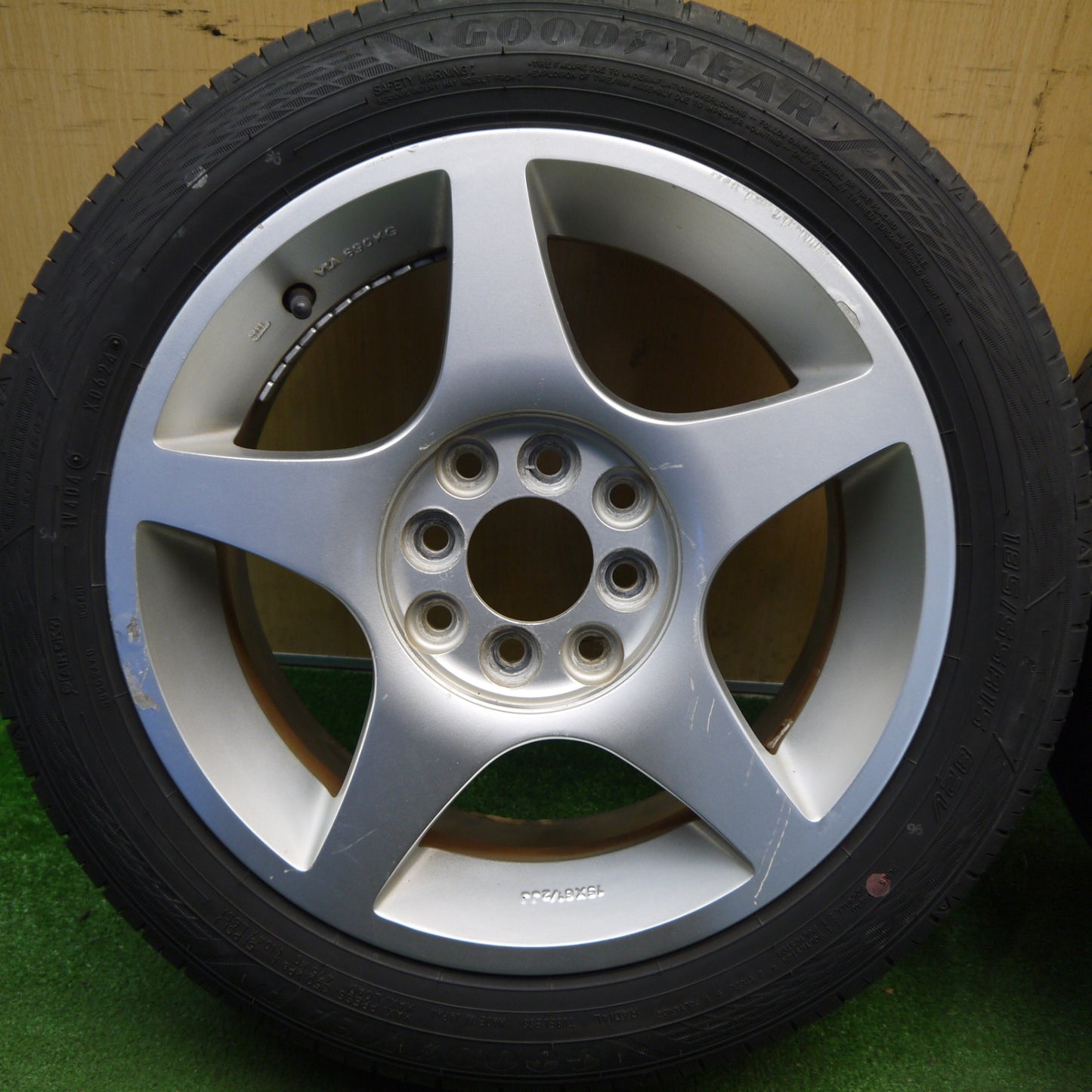 バリ溝！24年！9.5分★185/55R15 グッドイヤー EfficientGrip ECO EG02 社外 アルミ 15インチ PCD100 114.3/4H マルチ★6032310Hノ