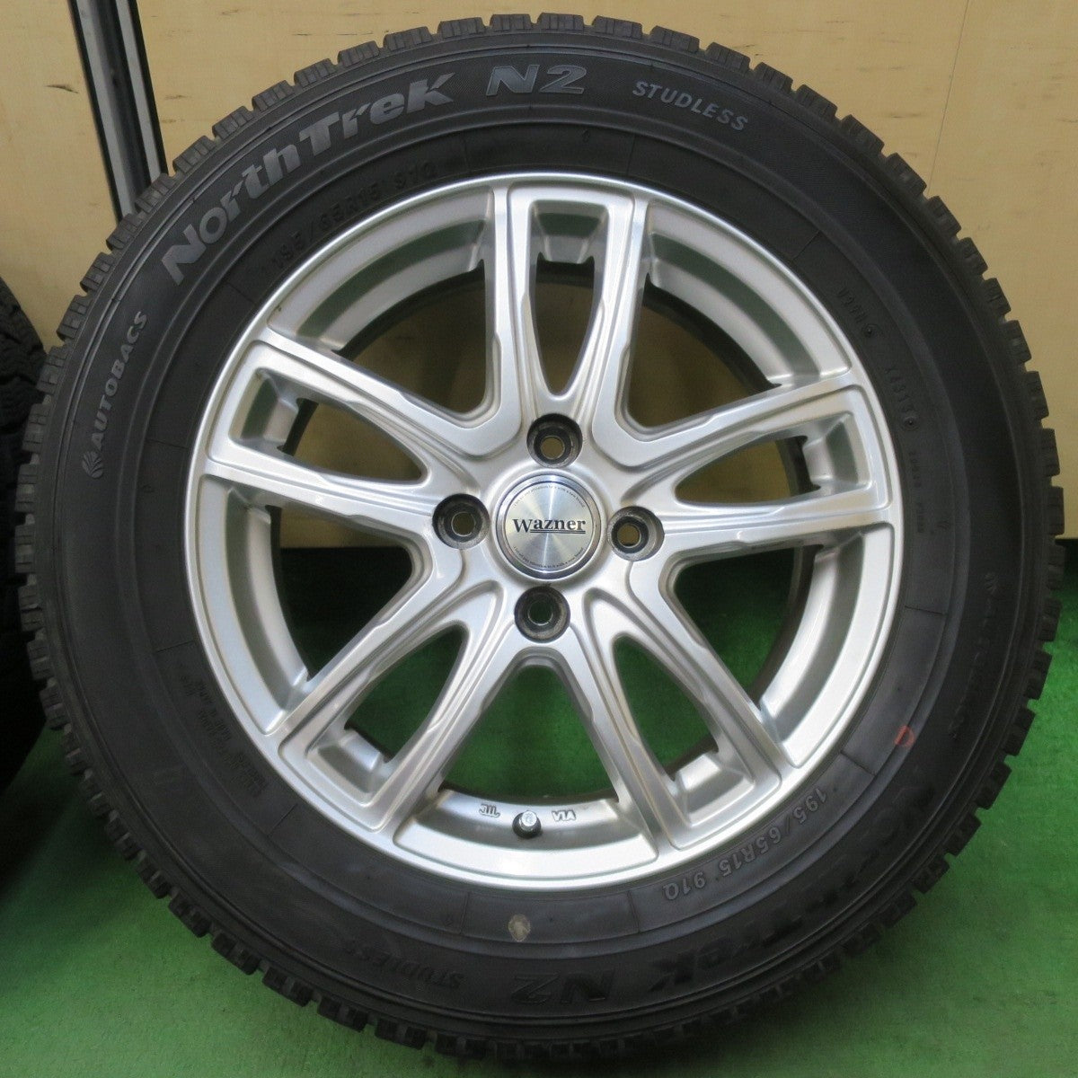 バリ溝！9.5分★スタッドレス 195/65R15 オートバックス ノーストレック N2 Wazner ワズナー 15インチ PCD100/4H★5040805イス